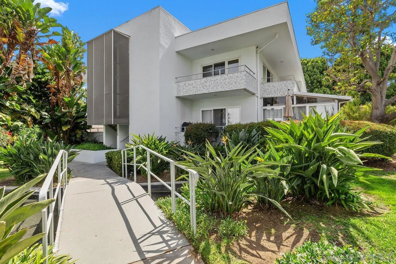 https://cdn.realtyfeed.com/cdn/127/260016932/1063cb87040977da63b69ab87463e0bf.webp