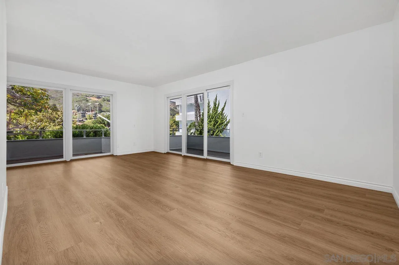 https://cdn.realtyfeed.com/cdn/127/260016932/368728e3bab232d519968ad5e4719554.webp