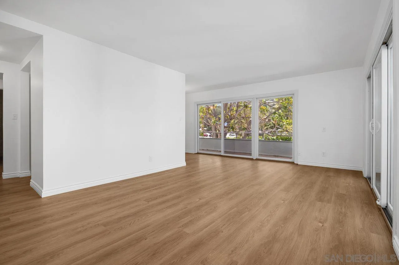 https://cdn.realtyfeed.com/cdn/127/260016932/4d5b2a51a2128dba079d4b3436fe5683.webp