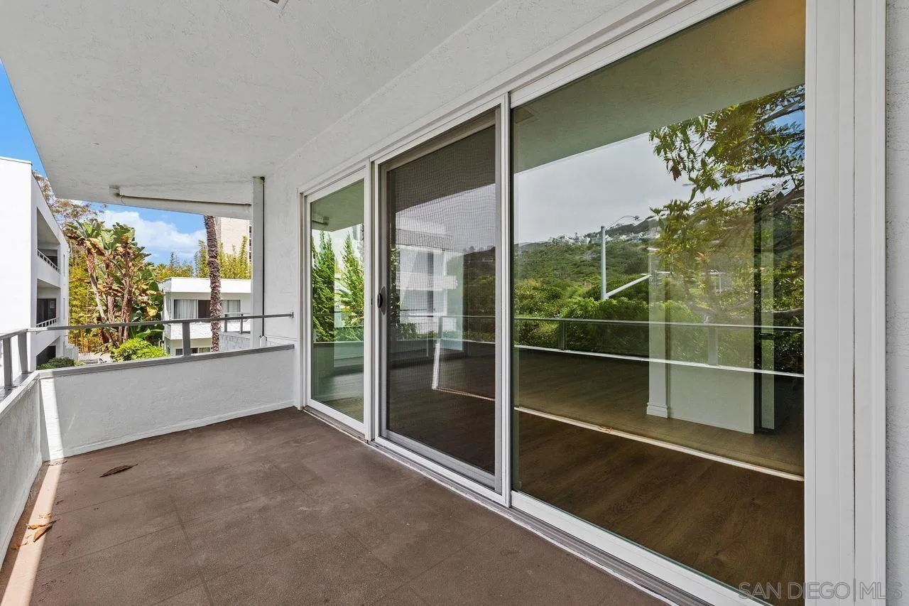 https://cdn.realtyfeed.com/cdn/127/260016932/c70d7c40002ce6b4d087c564a1ed4e12.webp