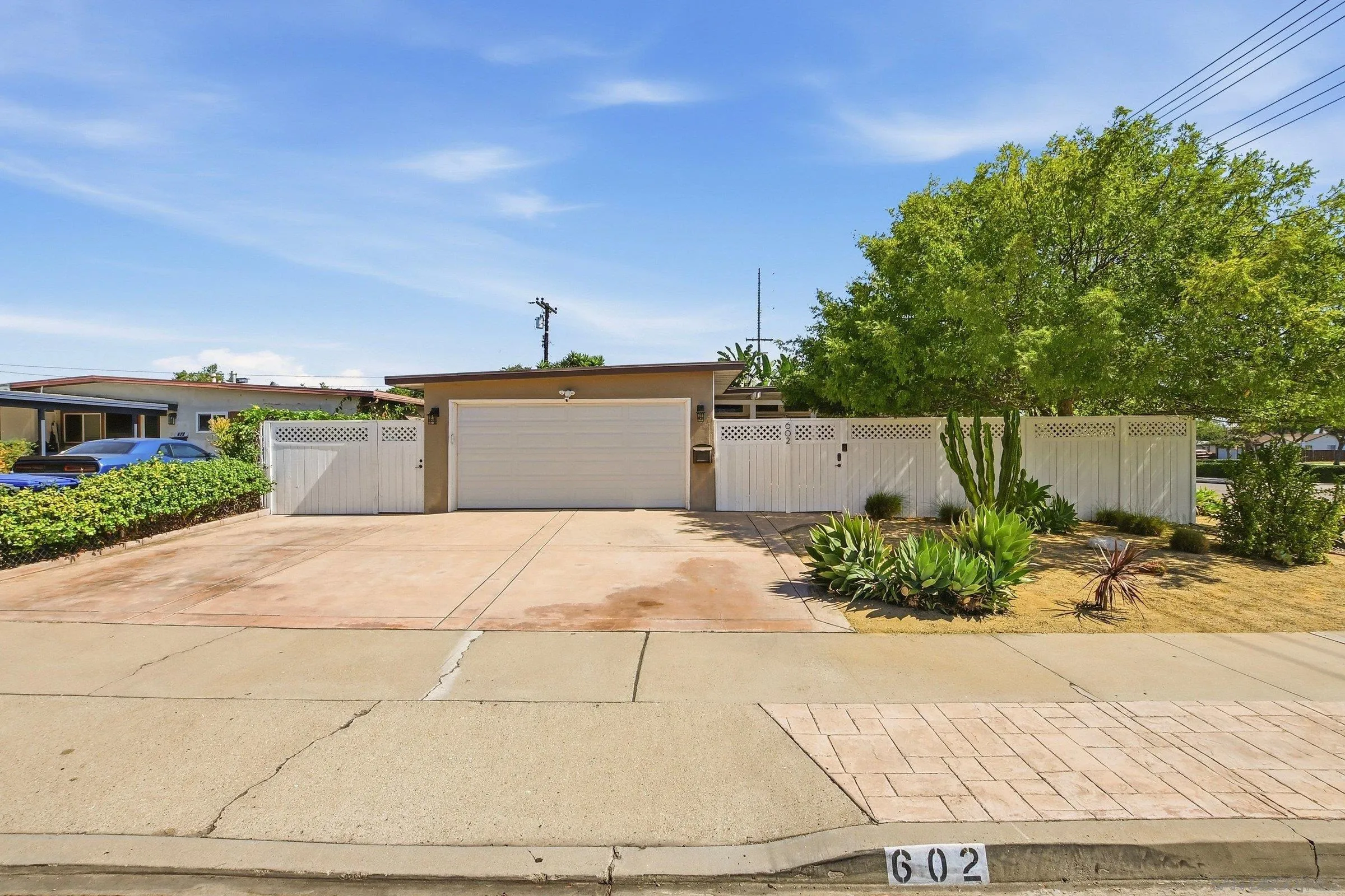 https://cdn.realtyfeed.com/cdn/127/260016936/51c0a5eb5fa5c1c32c02494b2d374add.webp