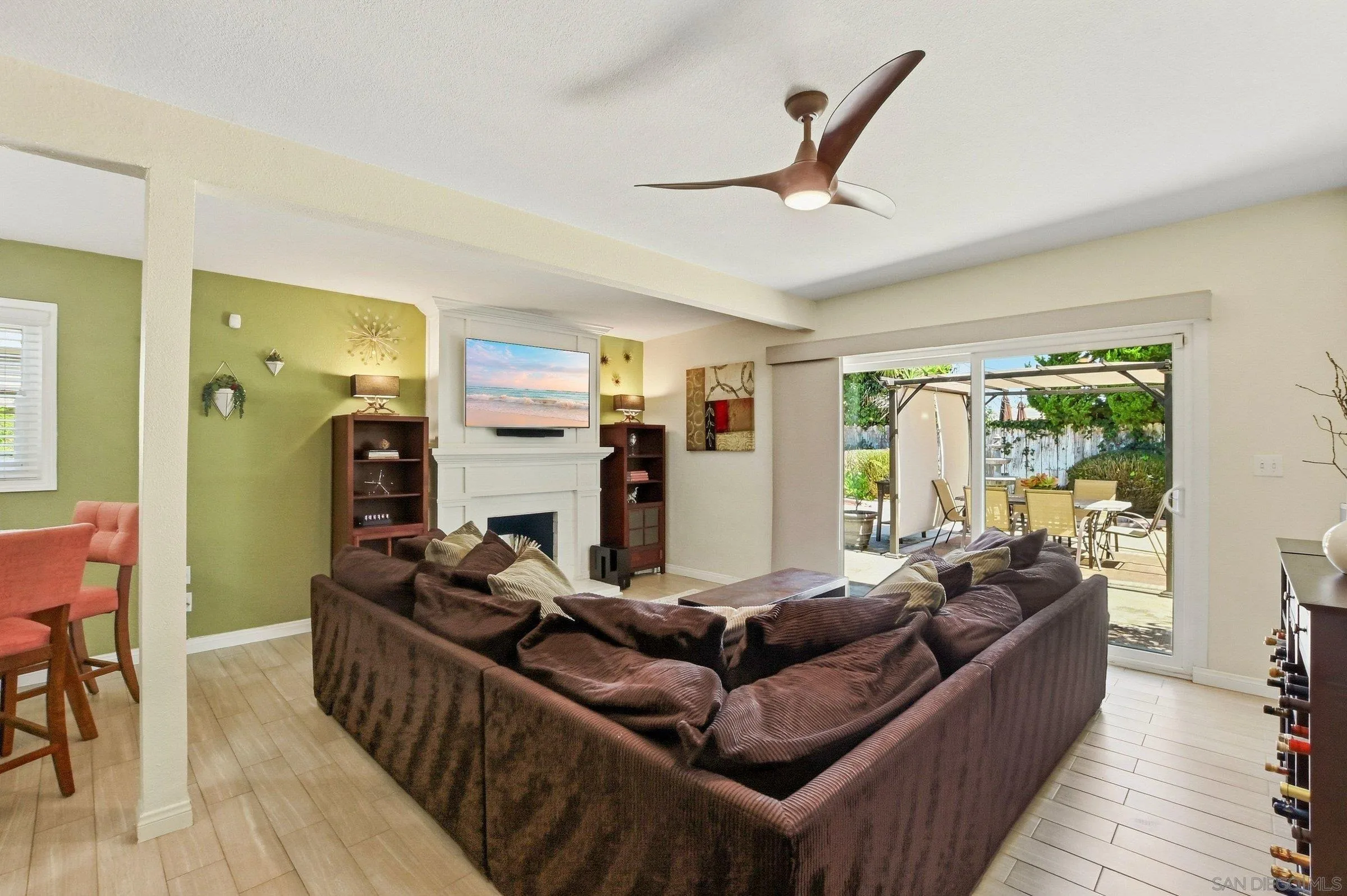 https://cdn.realtyfeed.com/cdn/127/260016936/9afe75644b0f75821c49c85f415c5bee.webp