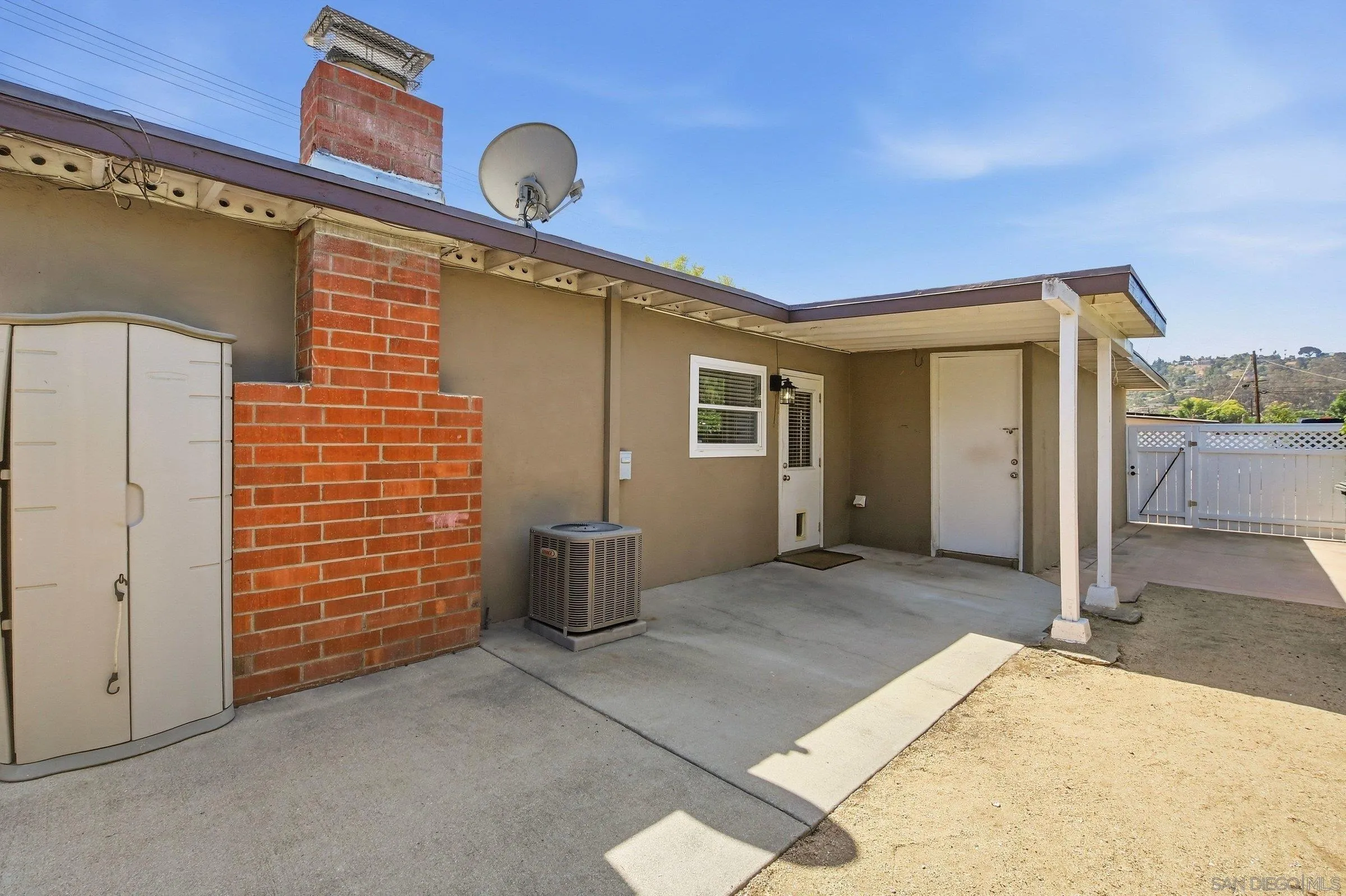 https://cdn.realtyfeed.com/cdn/127/260016936/aca4973a33fe12ee2c04d226bb8b8547.webp