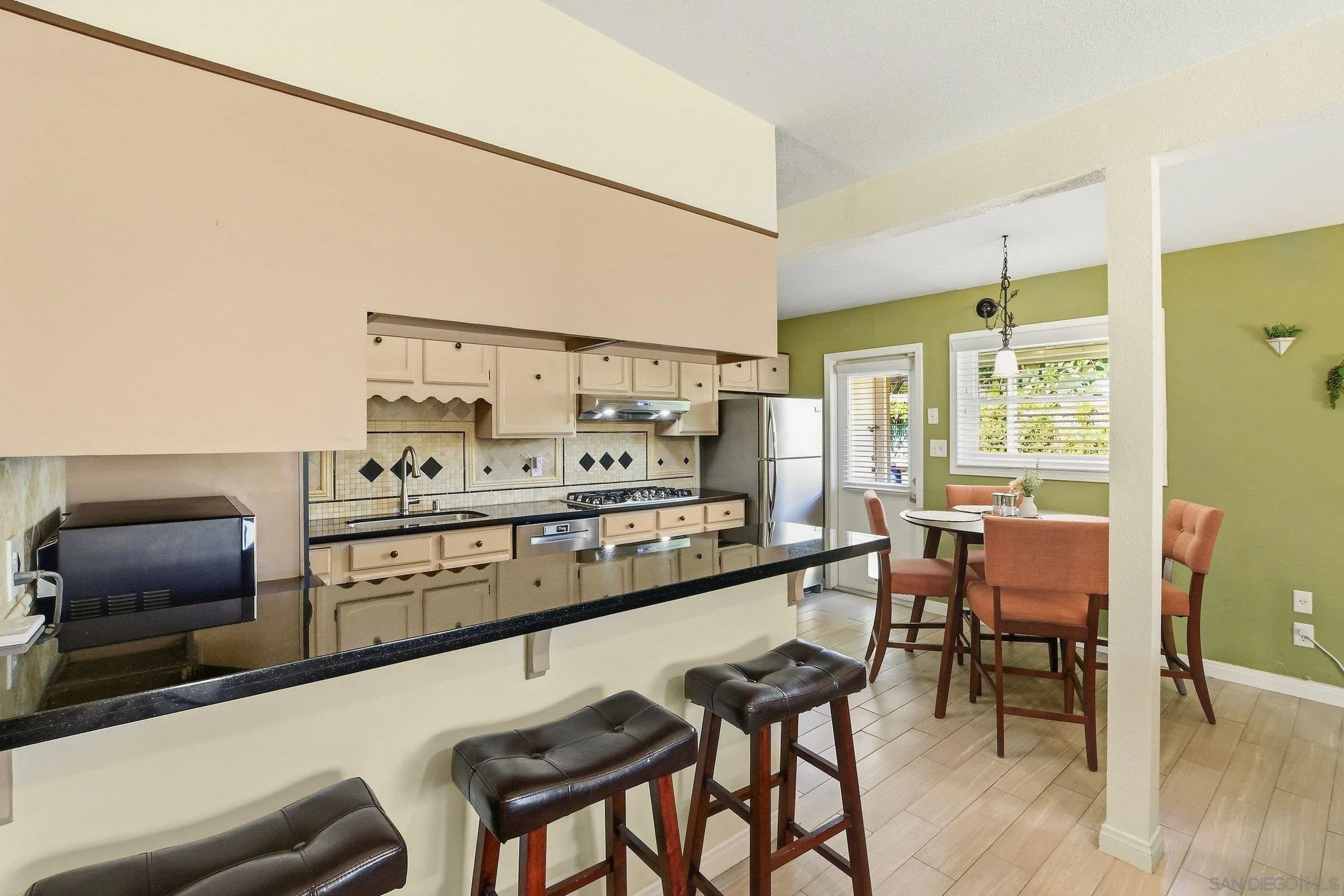 https://cdn.realtyfeed.com/cdn/127/260016936/bb82c13c1344245a9d052dbaf79b0ccd.webp