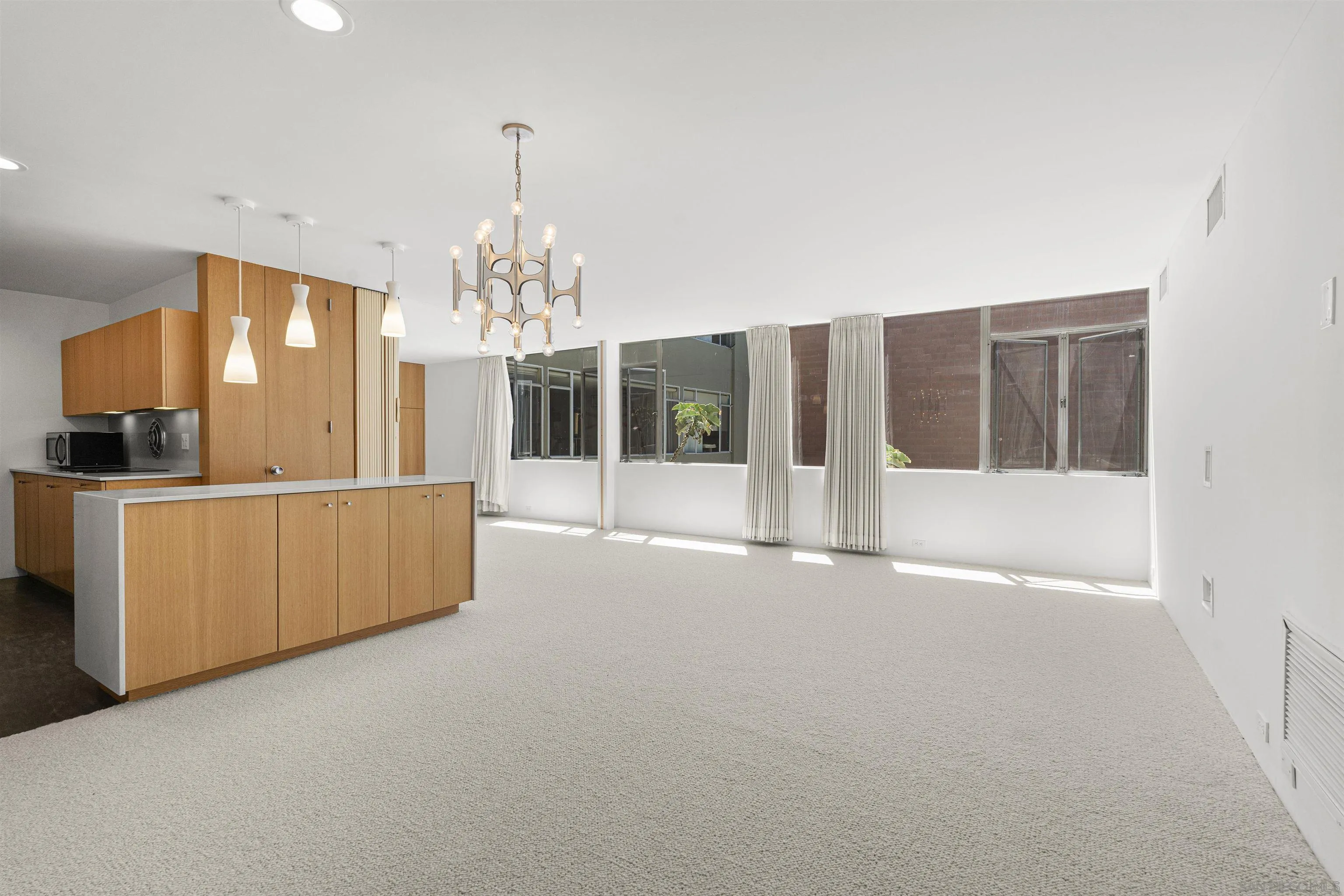Photo #9: 260016938 Listing: Photo #9