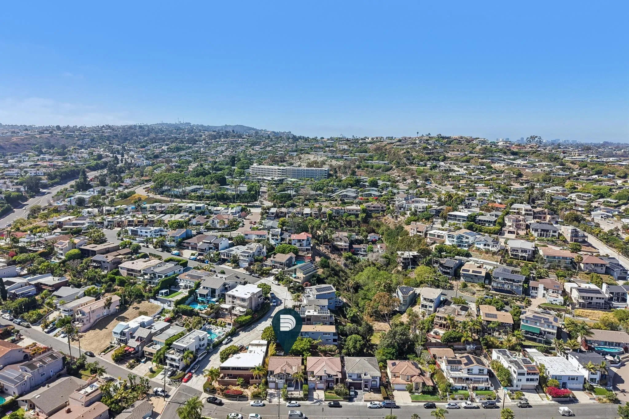 https://cdn.realtyfeed.com/cdn/127/260016944/0781d462562d356079ac8ecfe1857fdc.webp