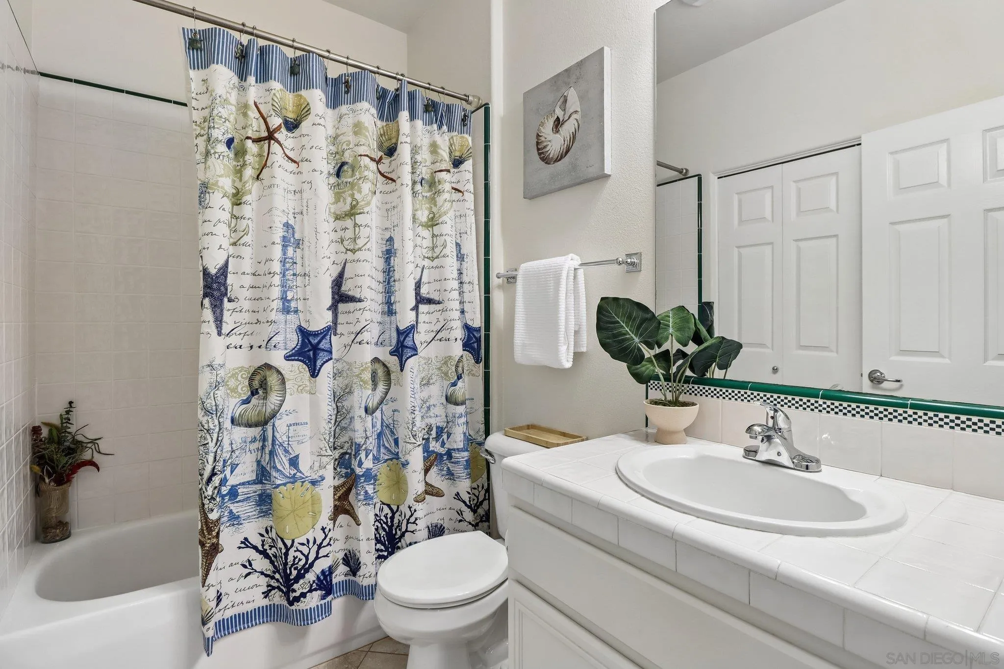 https://cdn.realtyfeed.com/cdn/127/260016944/1014370c429de65077664ccdd4ece81b.webp