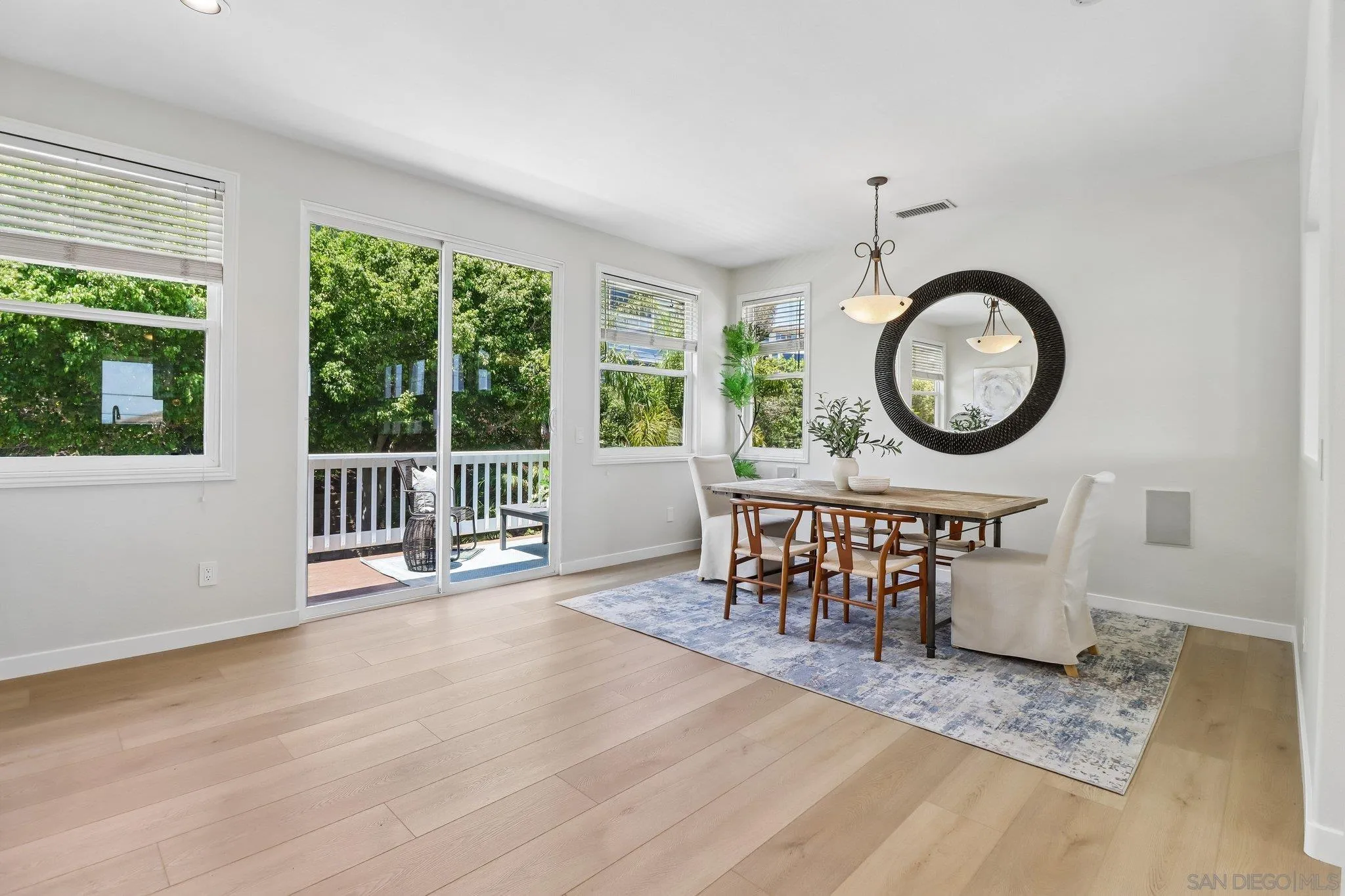 https://cdn.realtyfeed.com/cdn/127/260016944/55ea83cde31616c4e9a4e663d24b65bc.webp