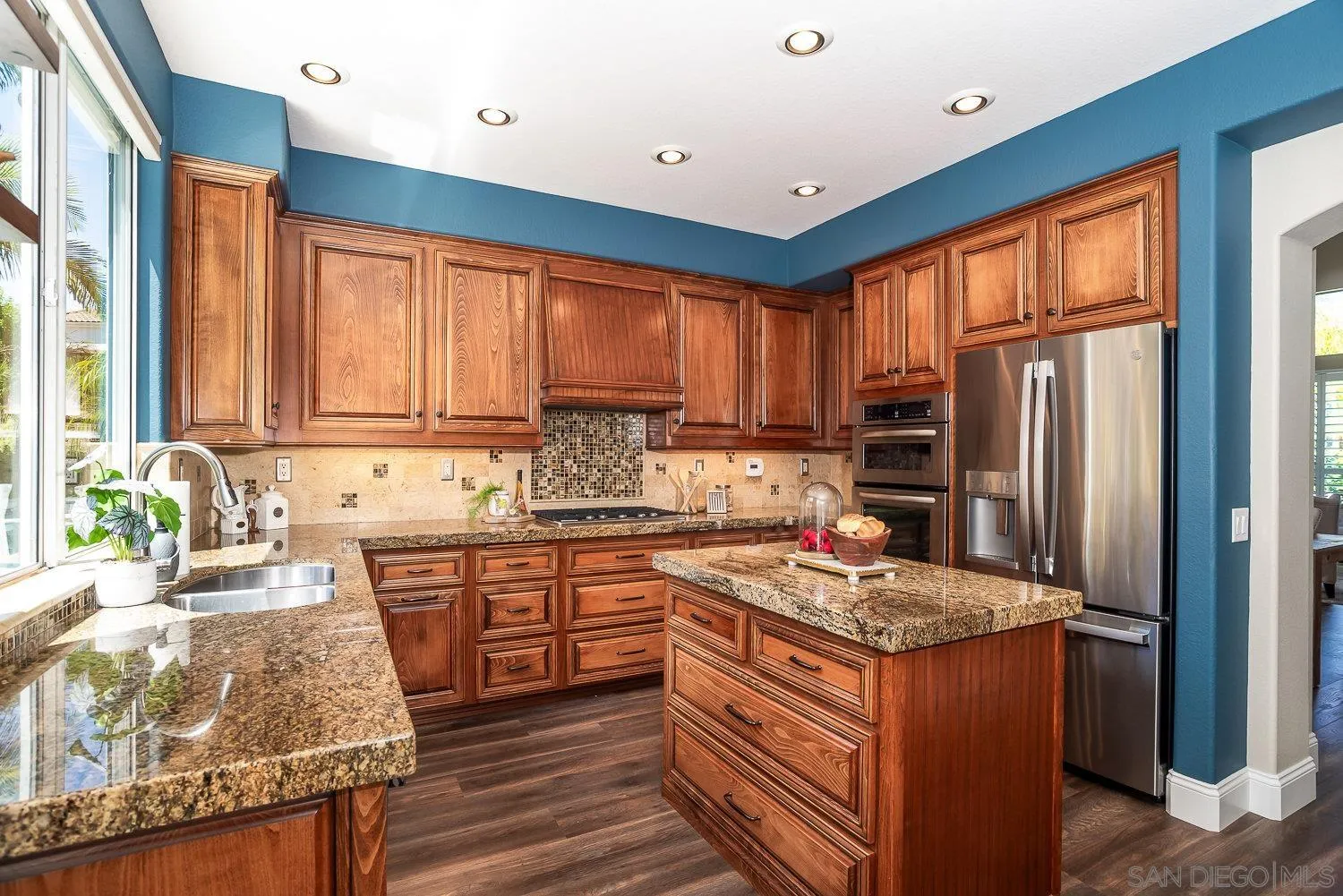 https://cdn.realtyfeed.com/cdn/127/260016948/5450aa779113f0932370161a301ab33d.webp