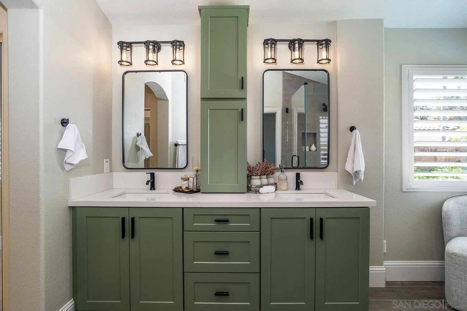 https://cdn.realtyfeed.com/cdn/127/260016948/cb5d4f7385224fd6cd3dc9d026a91719.webp