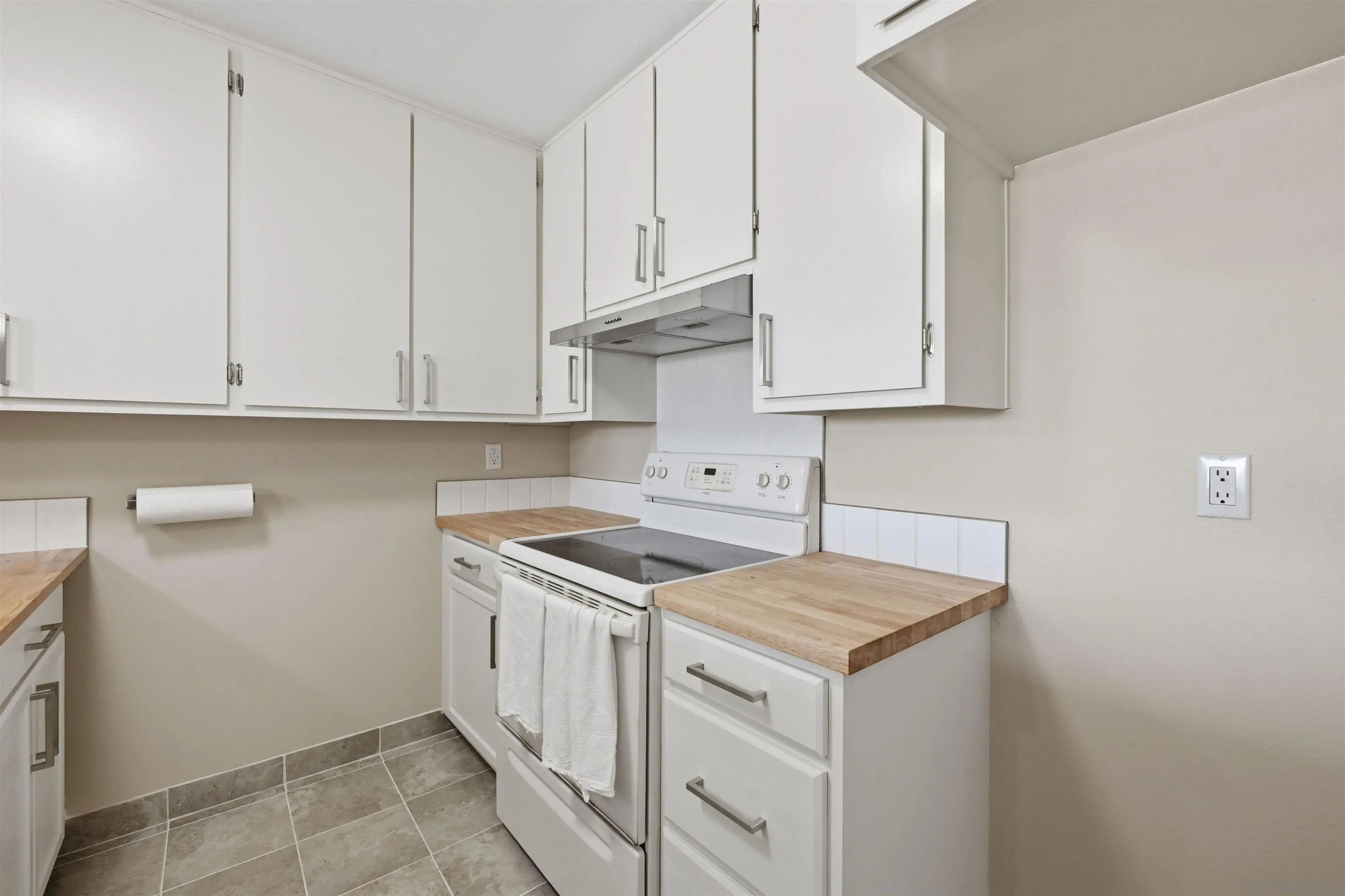Photo #6: 260016949 Listing: Photo #6