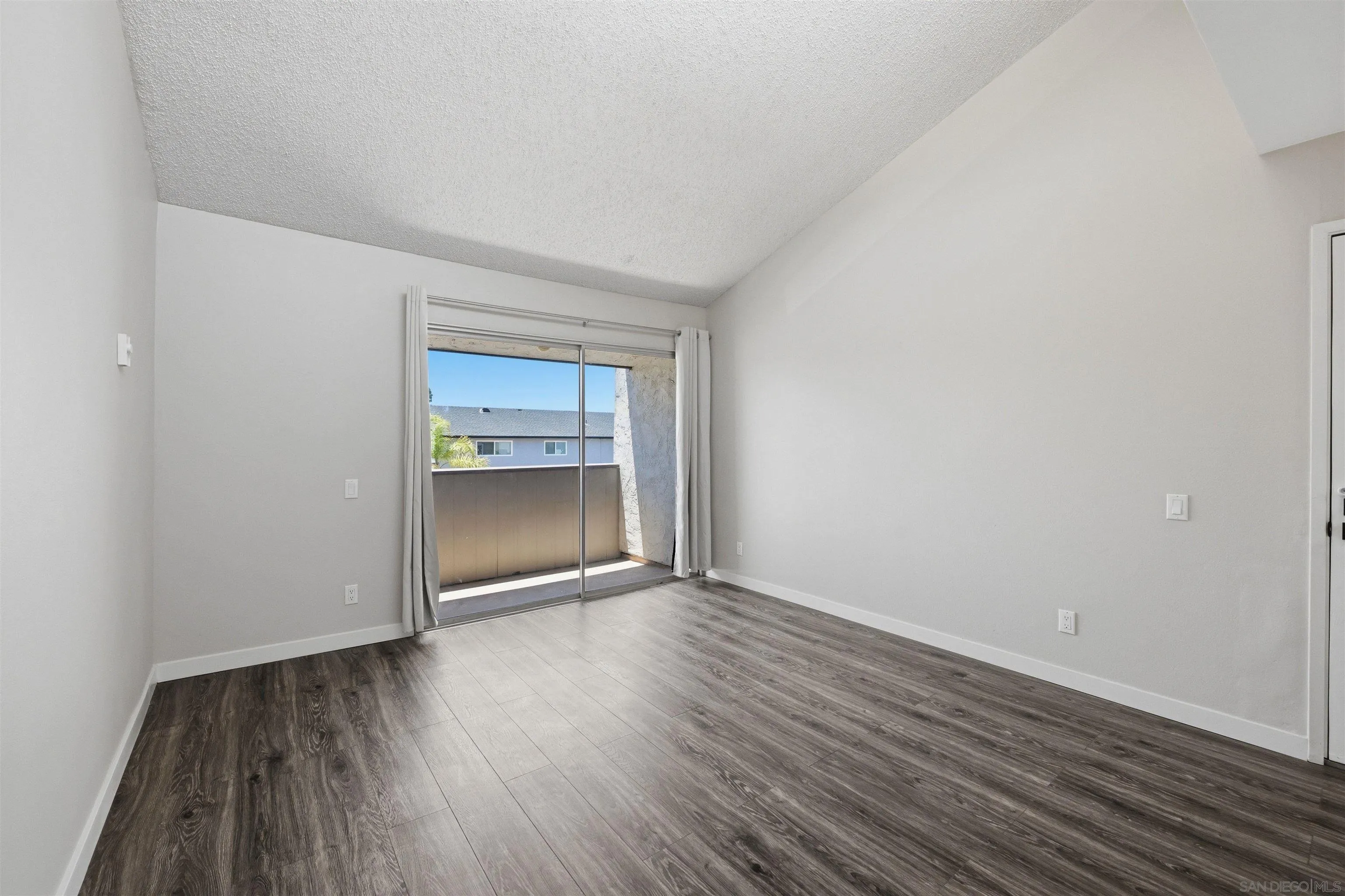 Photo #17: 260016949 Listing: Photo #17