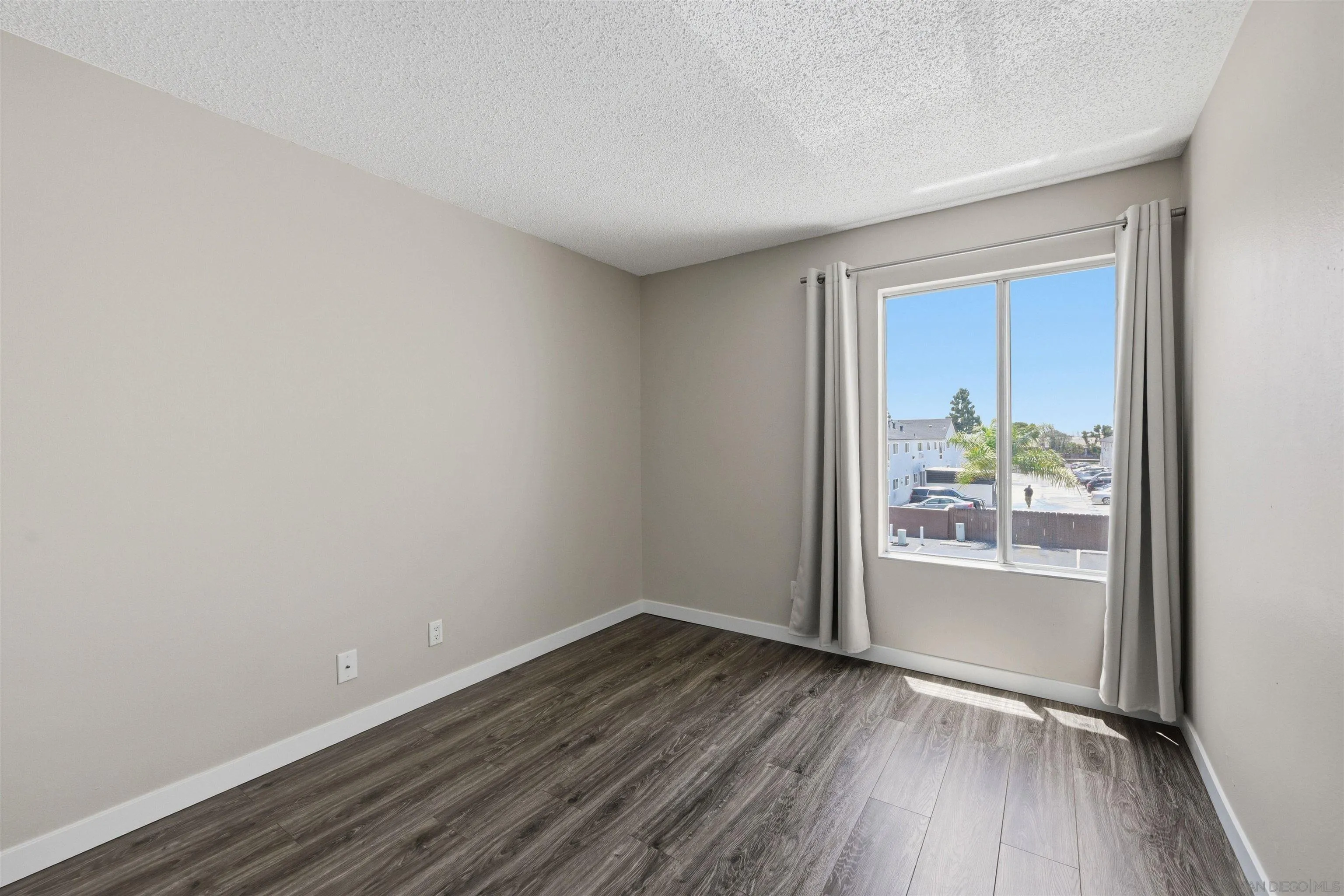 Photo #12: 260016949 Listing: Photo #12