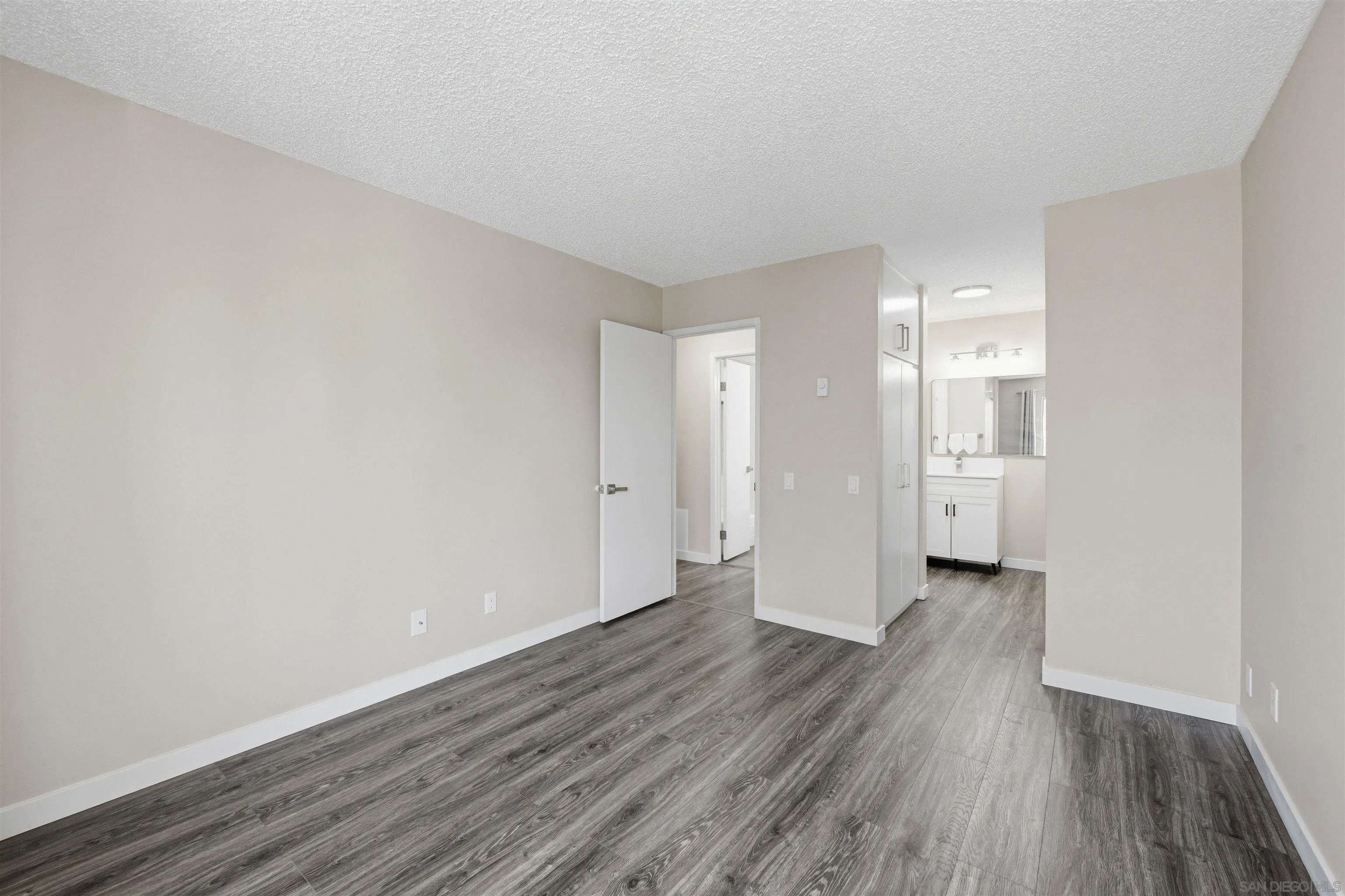 Photo #16: 260016949 Listing: Photo #16