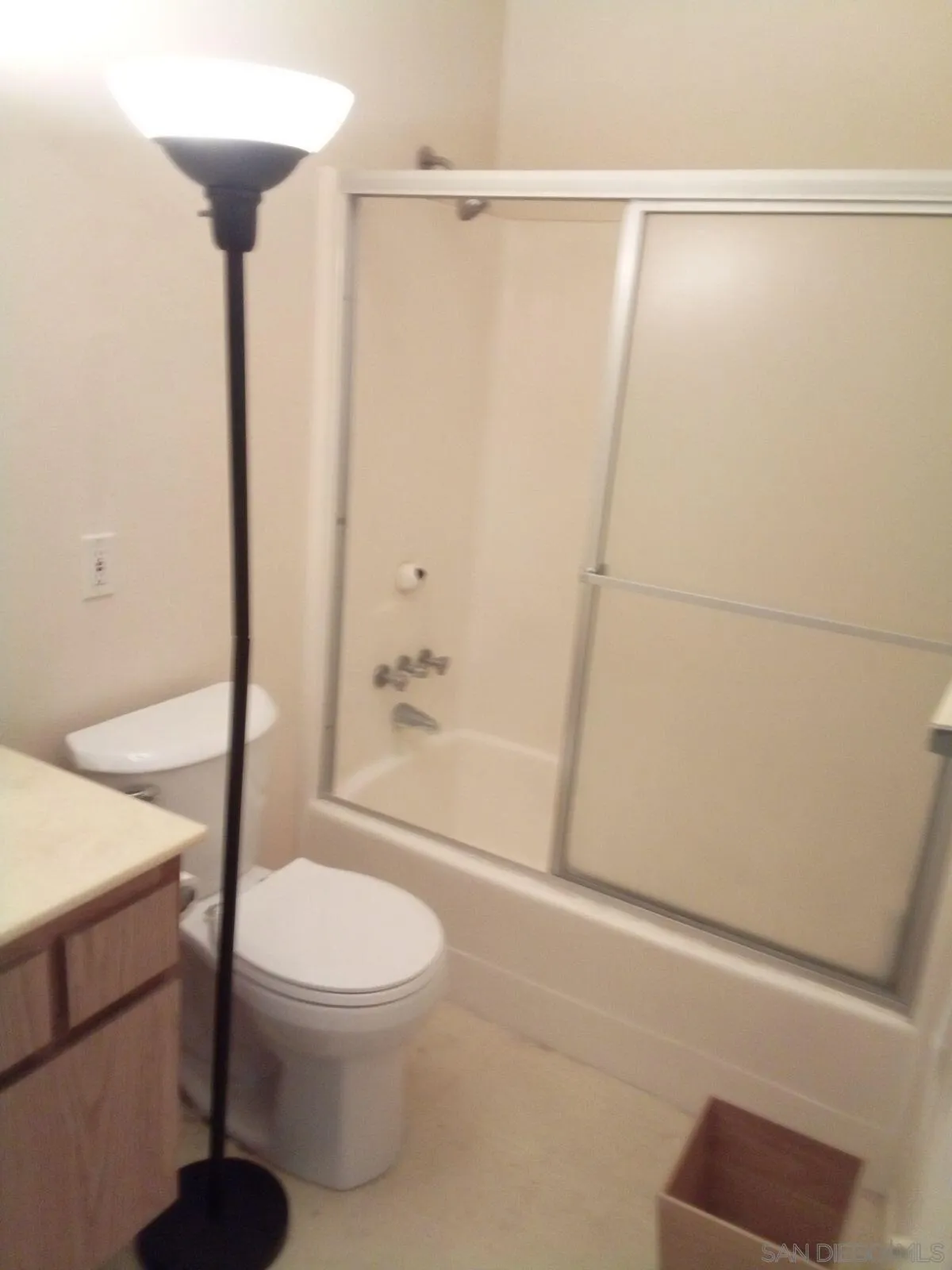 Photo #2: 260016951 Listing: Photo #2