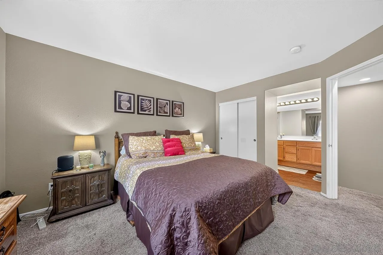 Photo #8: 260016956 Listing: Photo #8
