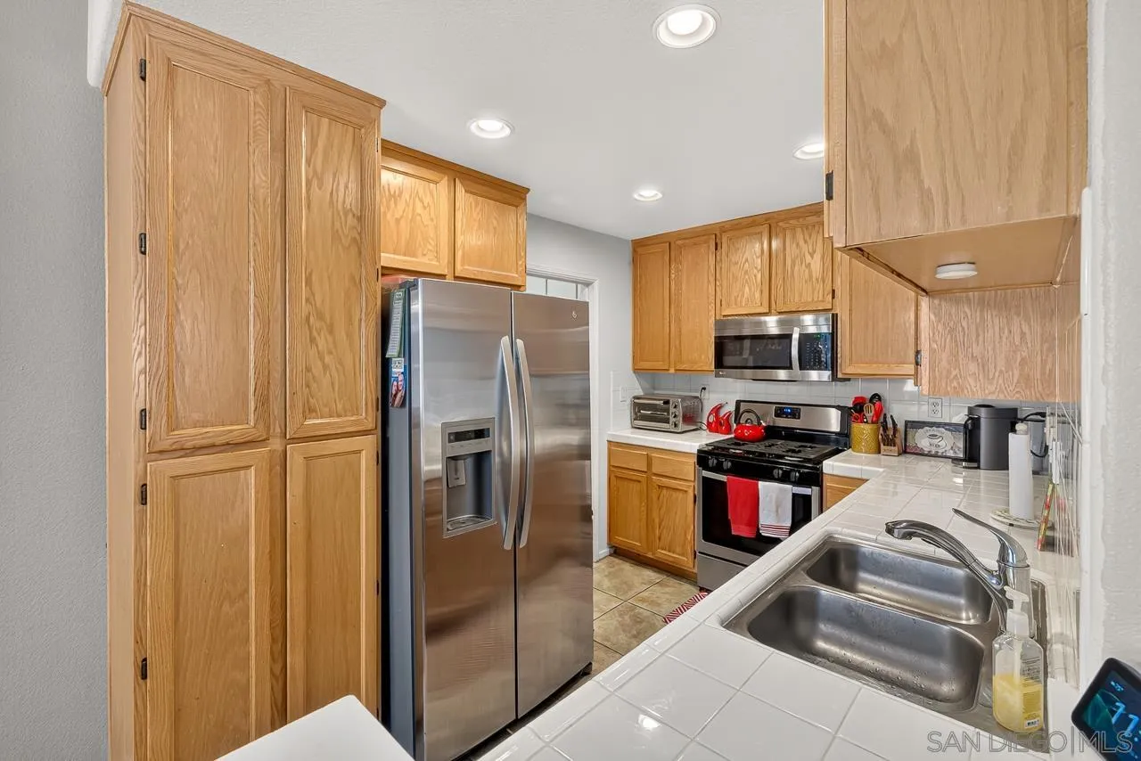 Photo #36: 260016956 Listing: Photo #36