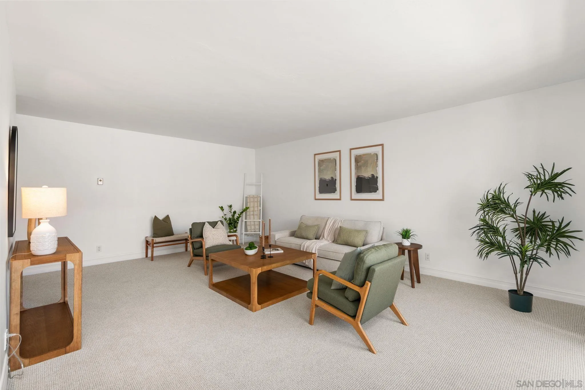 Photo #3: 260016958 Listing: Photo #3