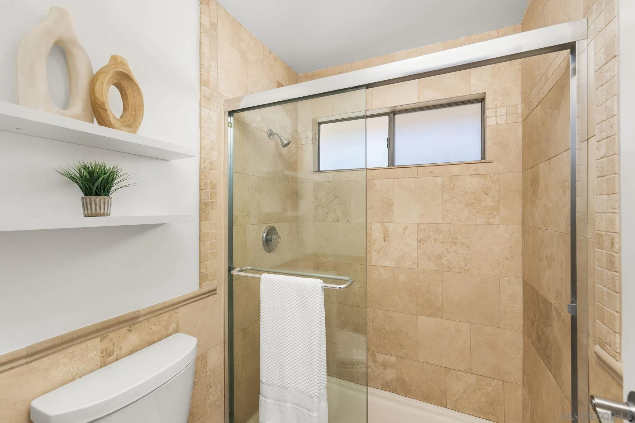 Photo #15: 260016958 Listing: Photo #15