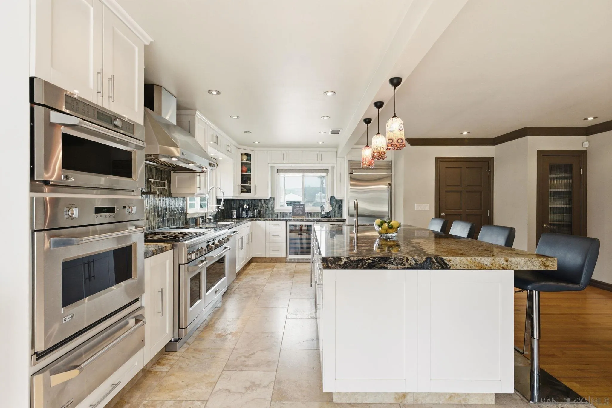 https://cdn.realtyfeed.com/cdn/127/260016960/02f6f69c467b8836d537aeb6aeab22a8.webp
