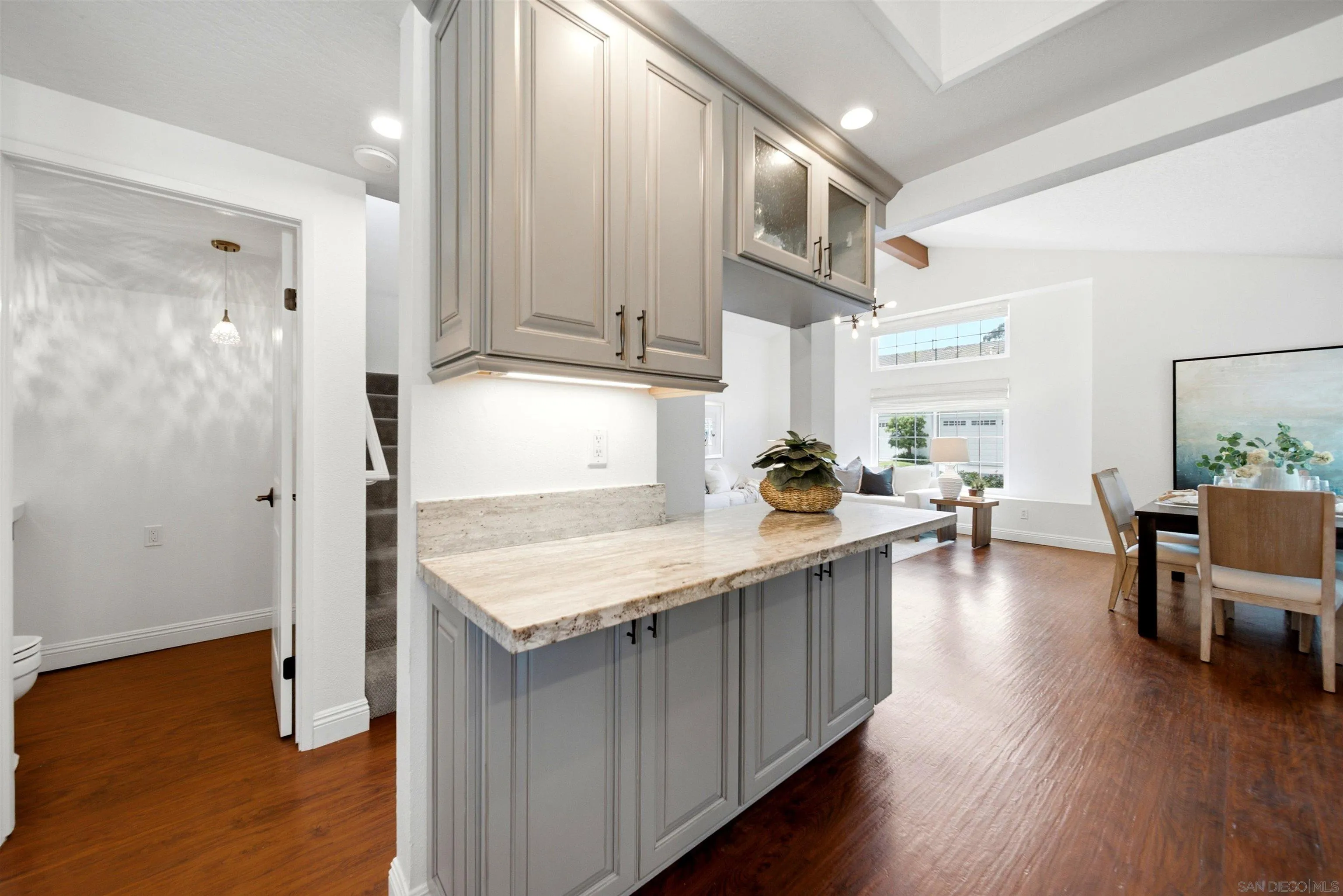 Photo #11: 260016961 Listing: Photo #11