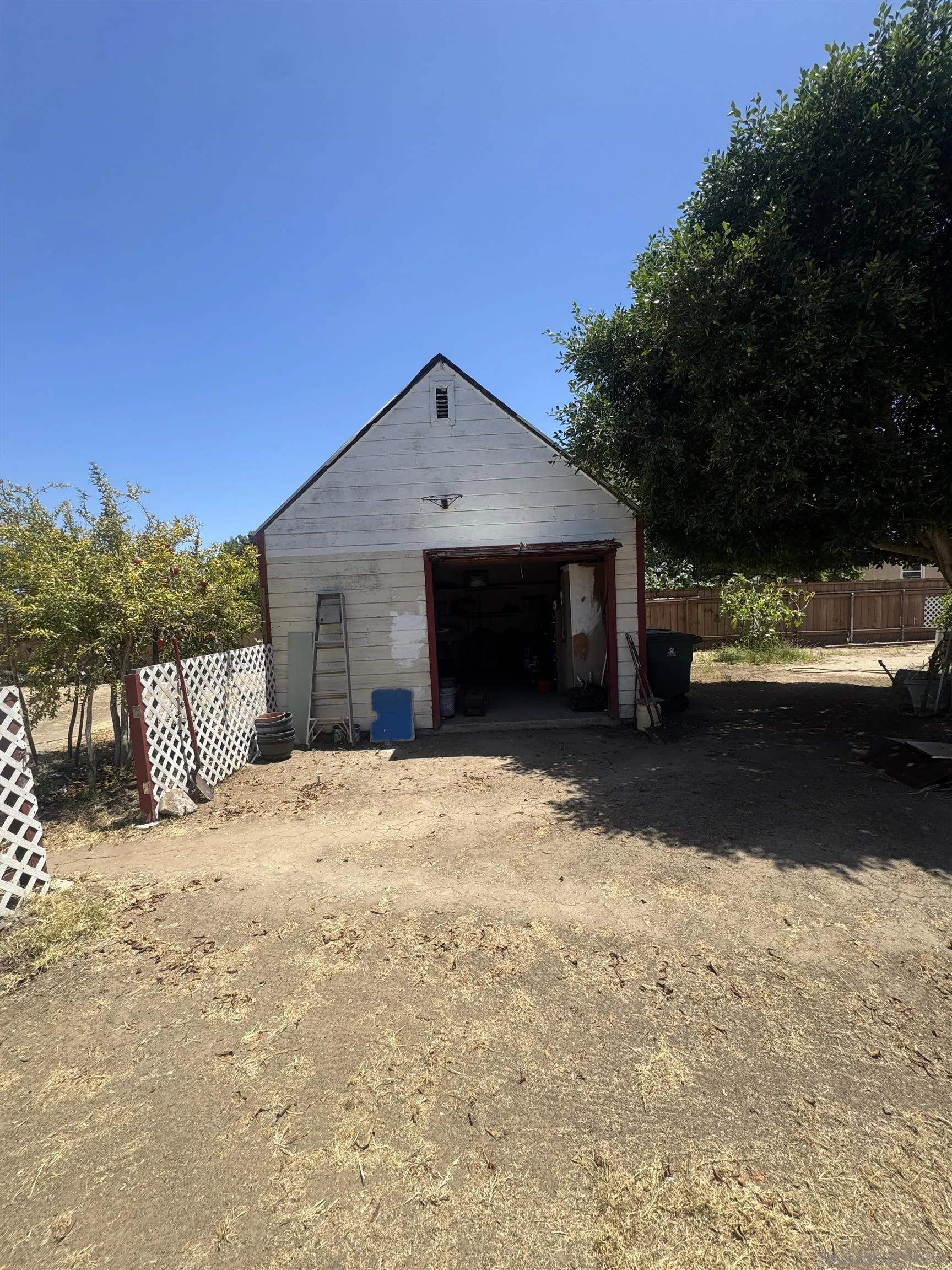 https://cdn.realtyfeed.com/cdn/127/260016972/5d515a13a781c11eef2212ac4a8c4598.webp