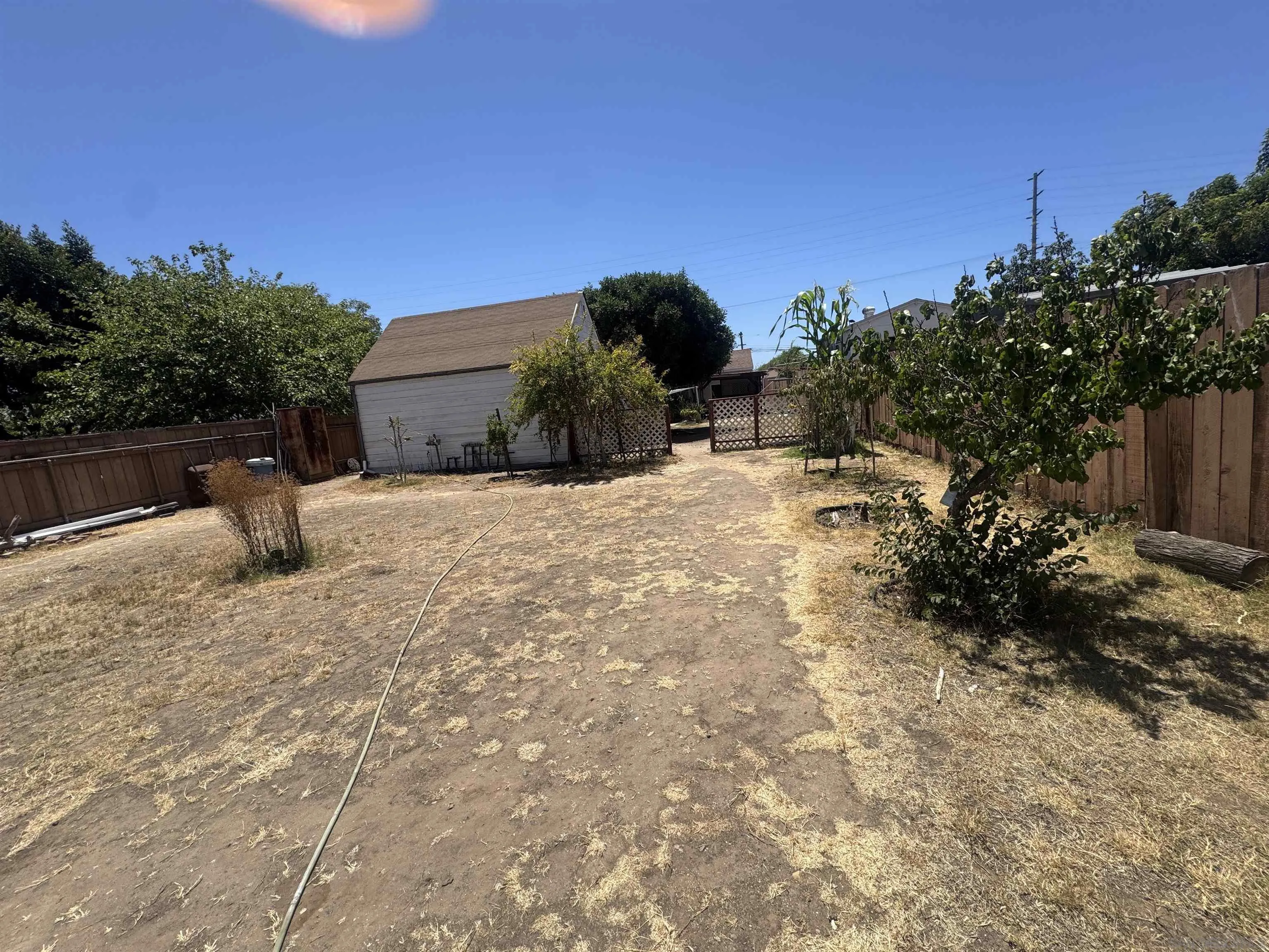 https://cdn.realtyfeed.com/cdn/127/260016972/812b5c4d199b2ead941ff40f6fb4da9d.webp