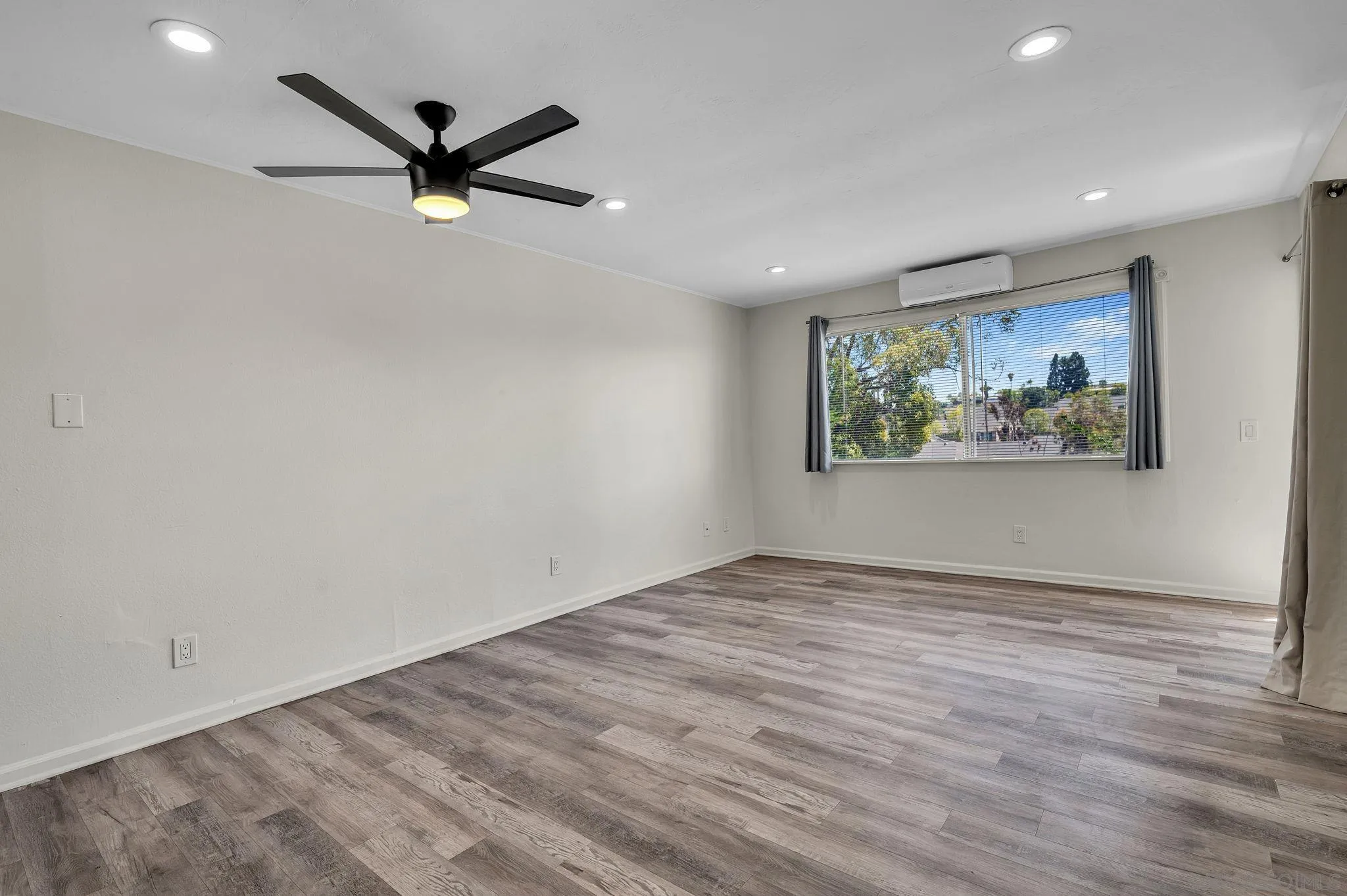 Photo #25: 260016973 Listing: Photo #25