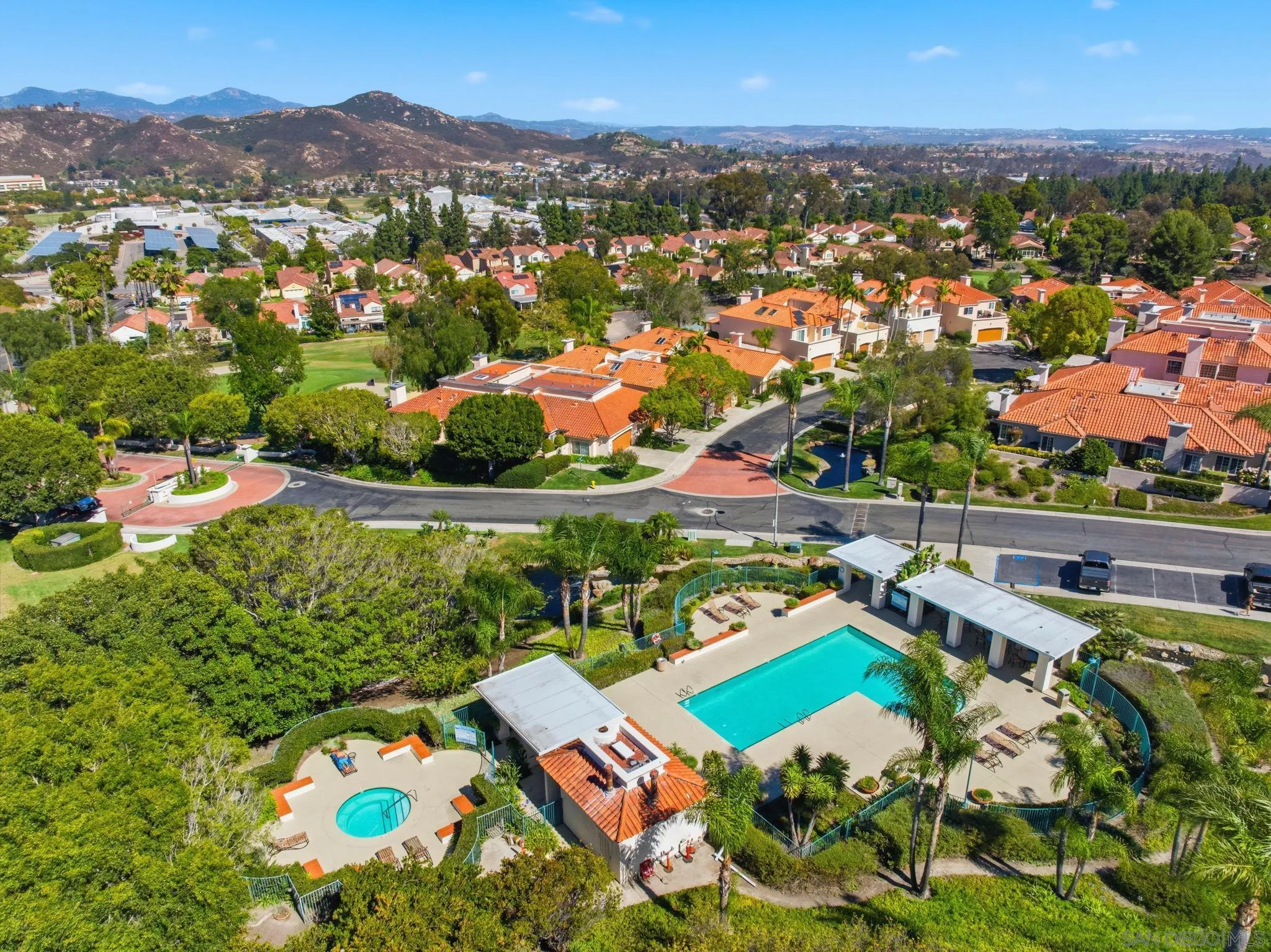 https://cdn.realtyfeed.com/cdn/127/260016974/4533de002182088ec080af34a53ddb3b.webp