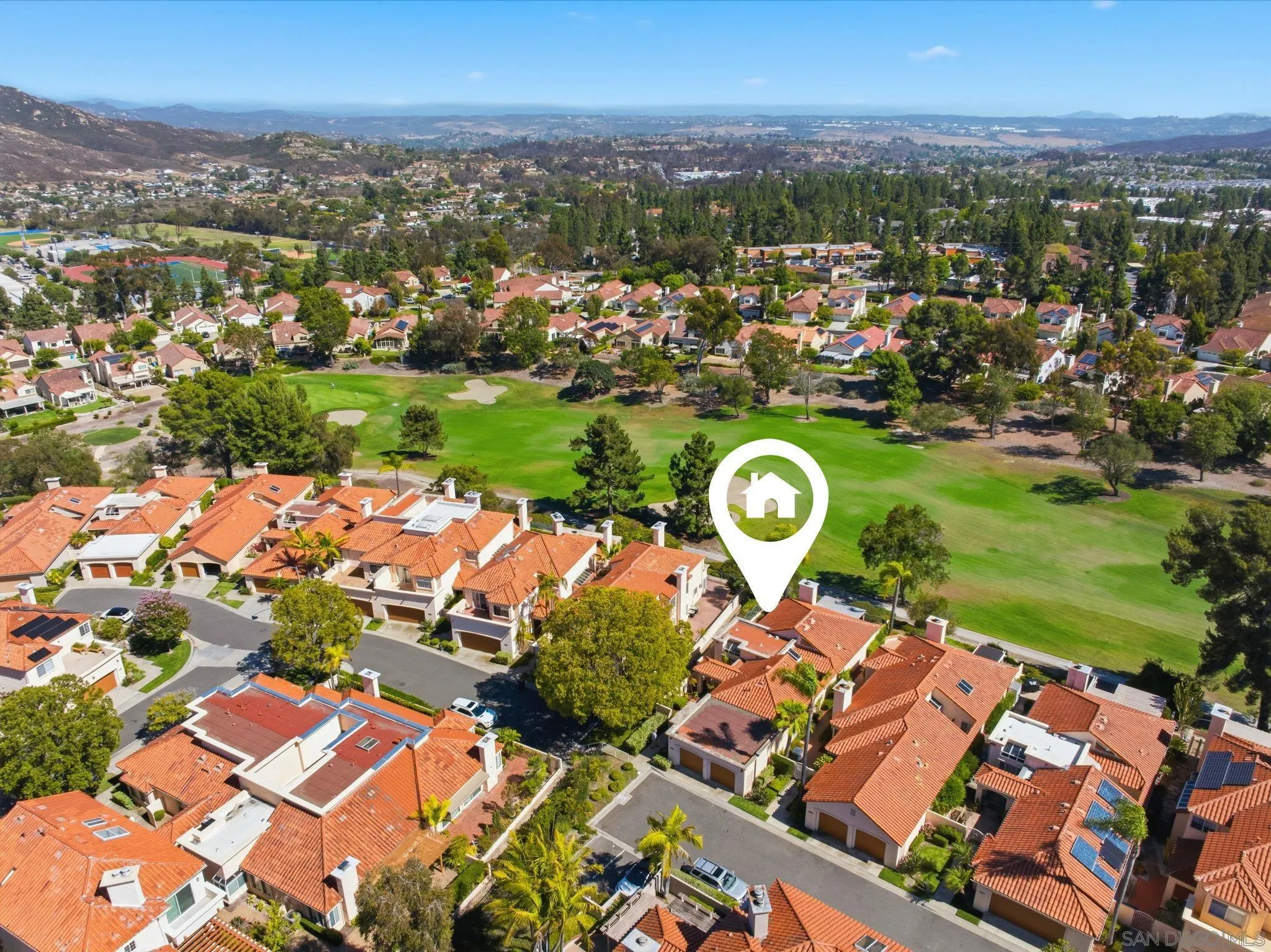 https://cdn.realtyfeed.com/cdn/127/260016974/c318e0104603ddd1fbd29c760d498388.webp