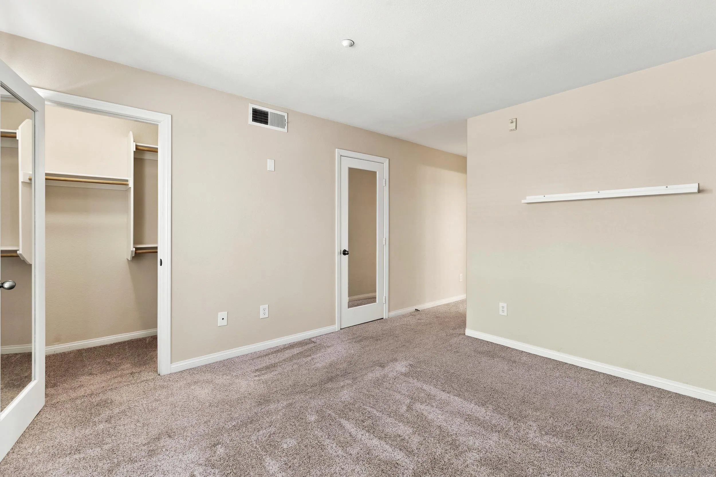 Photo #18: 260016976 Listing: Photo #18