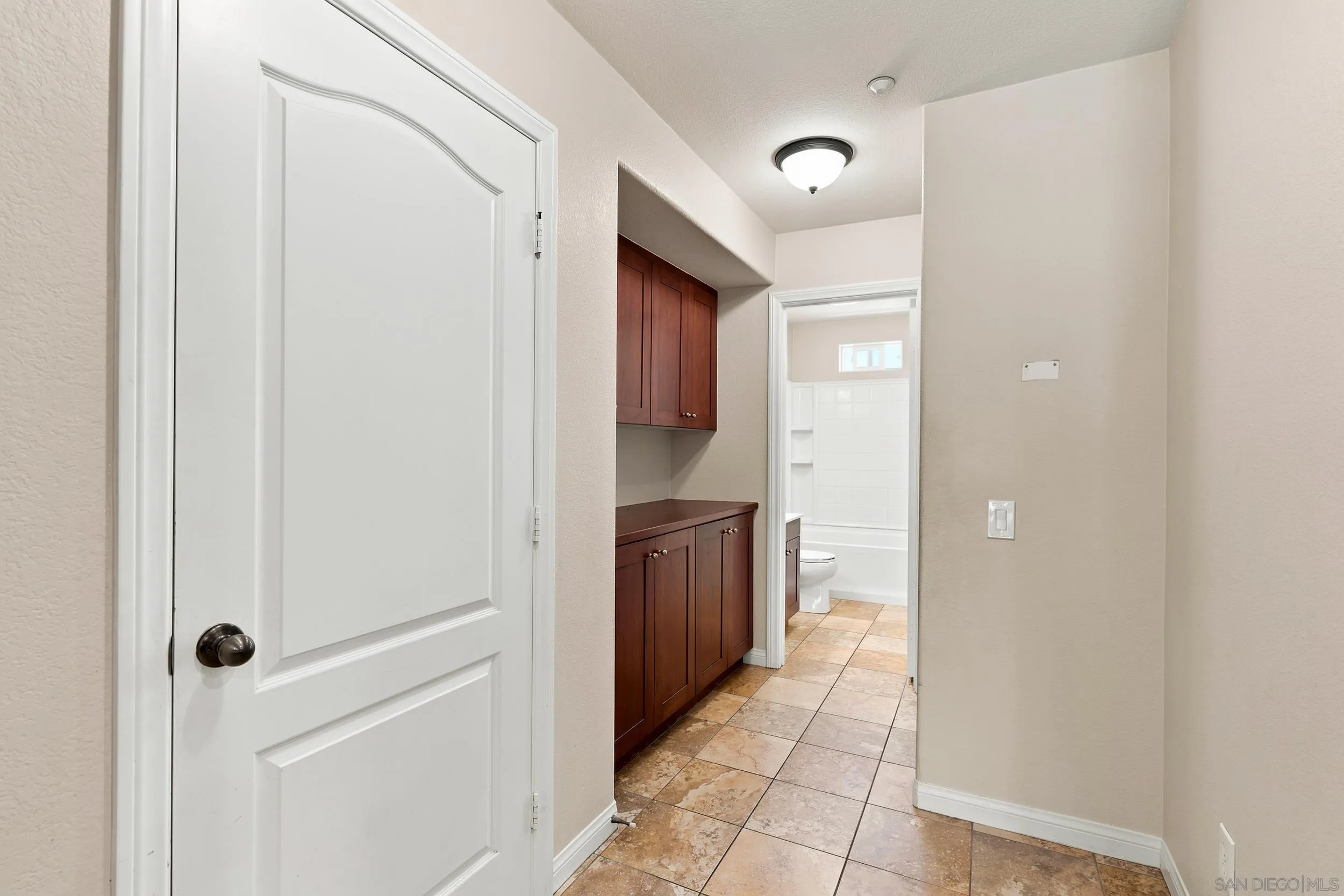 Photo #10: 260016976 Listing: Photo #10