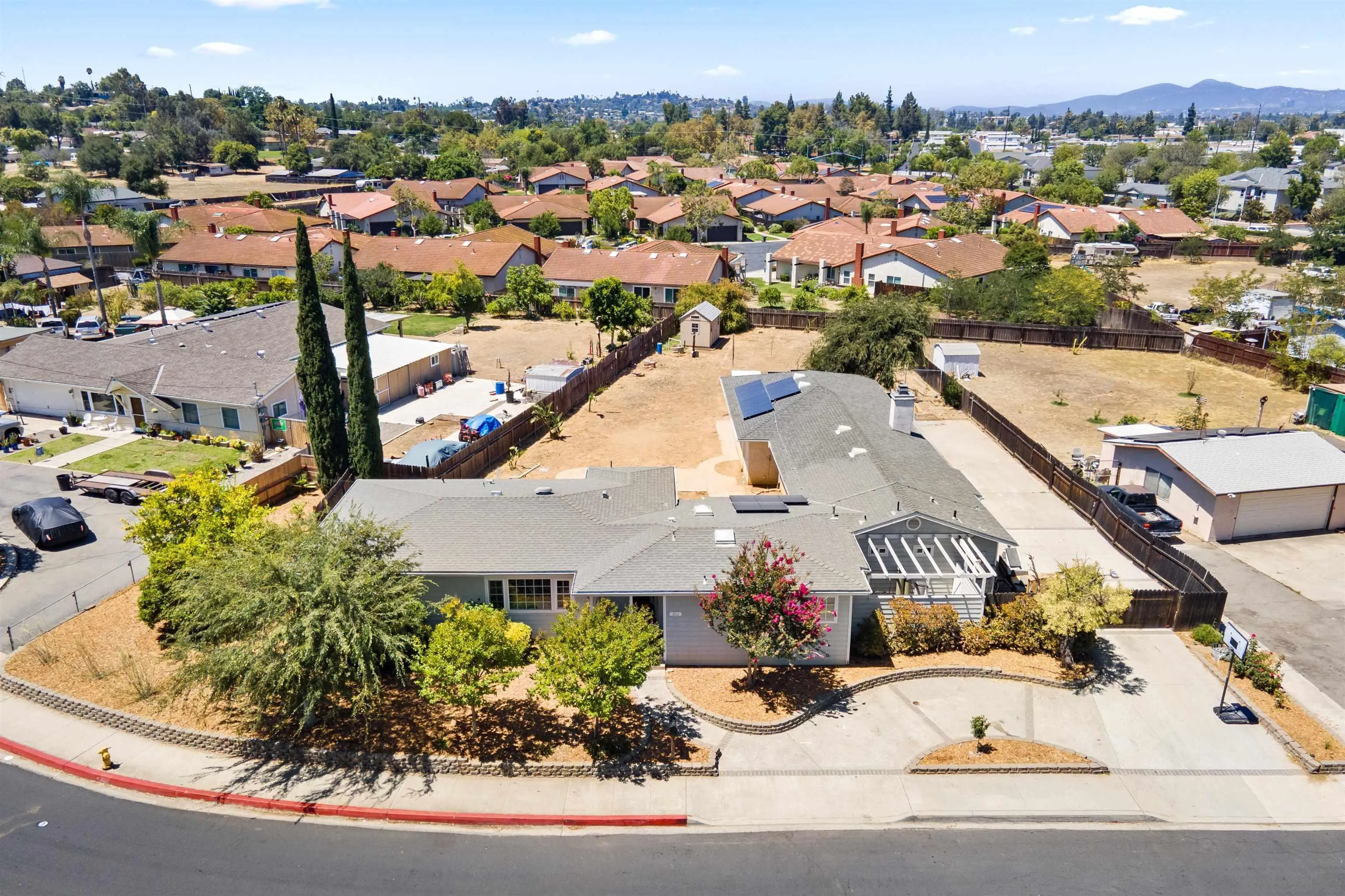 https://cdn.realtyfeed.com/cdn/127/260016977/fb5d190d9f5a660fc1636c3aa2d6463e.webp
