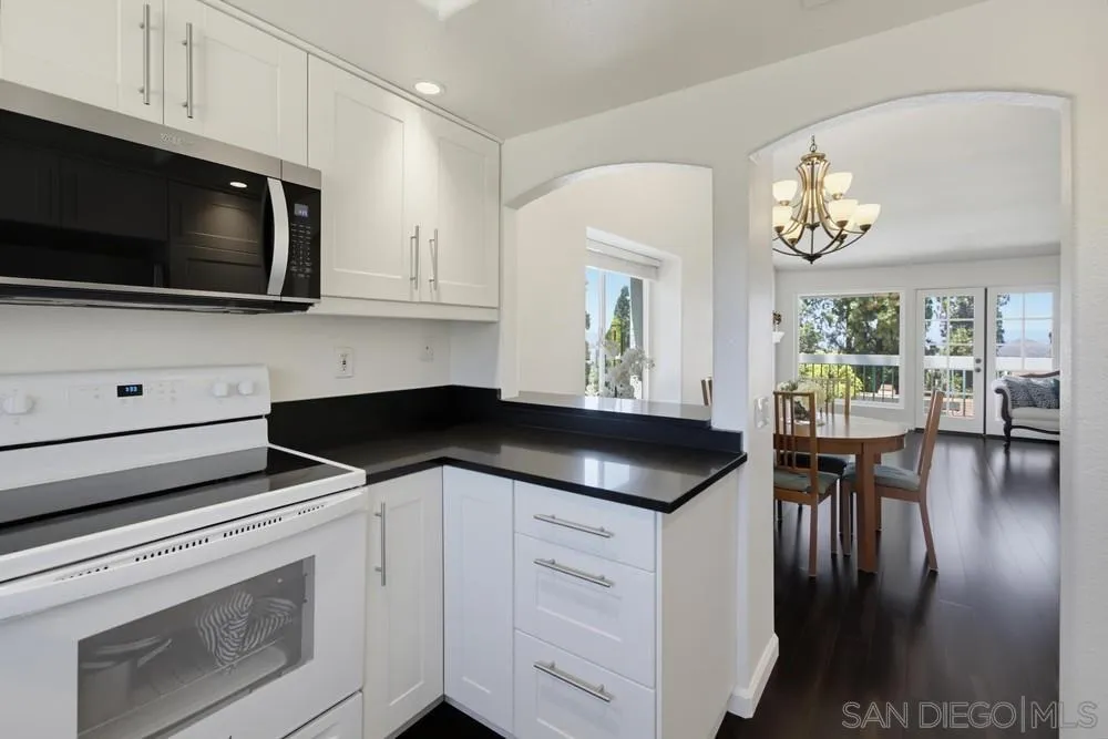https://cdn.realtyfeed.com/cdn/127/260016978/2d582d6153b4a6394b4572342f1a95e4.webp