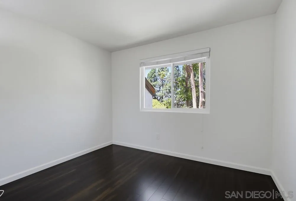 https://cdn.realtyfeed.com/cdn/127/260016978/876fbce8a014b7a6c4256a6069c969b2.webp