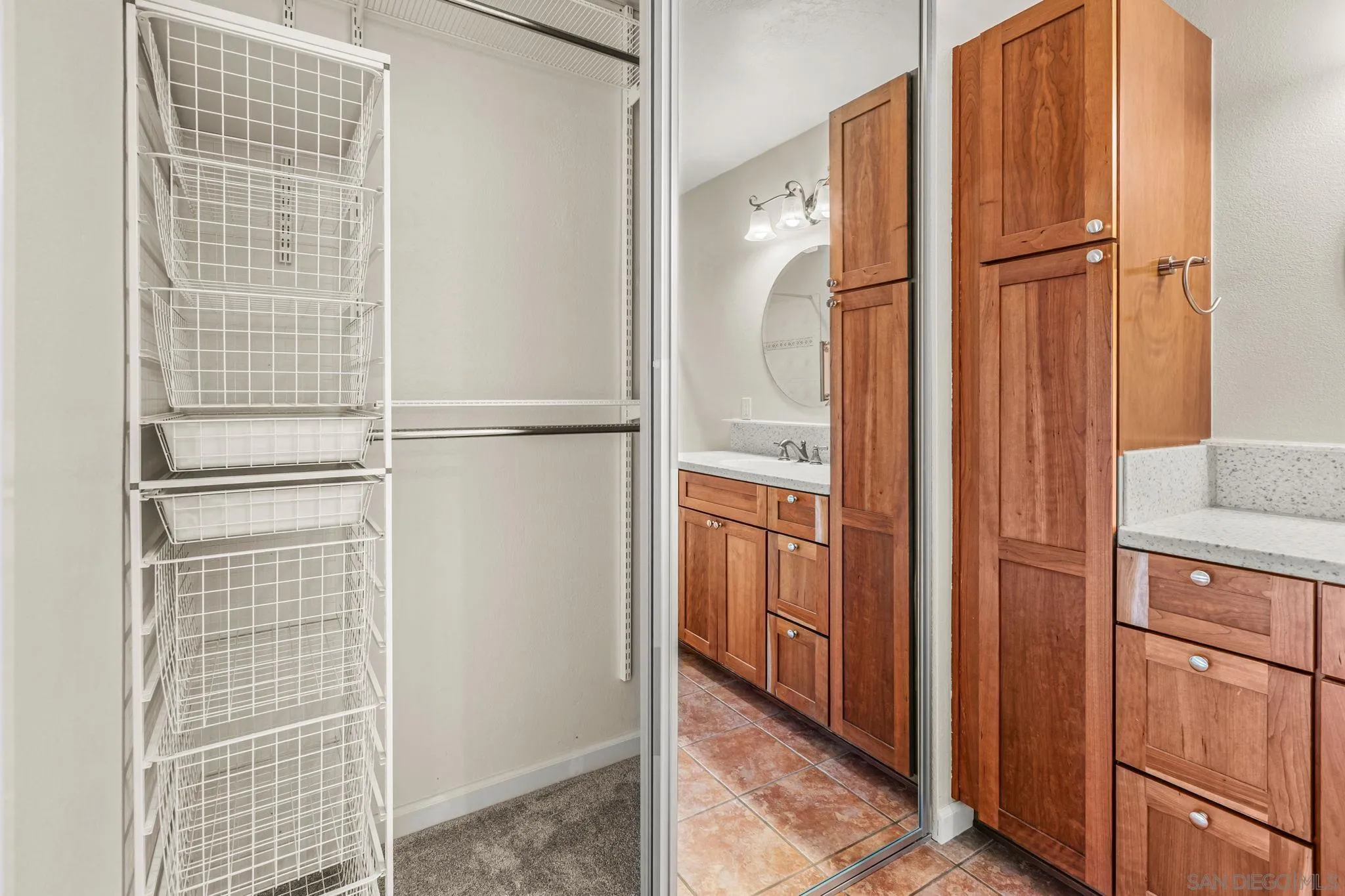 https://cdn.realtyfeed.com/cdn/127/260016981/30610dbcb866835ef7a57832b9b78243.webp