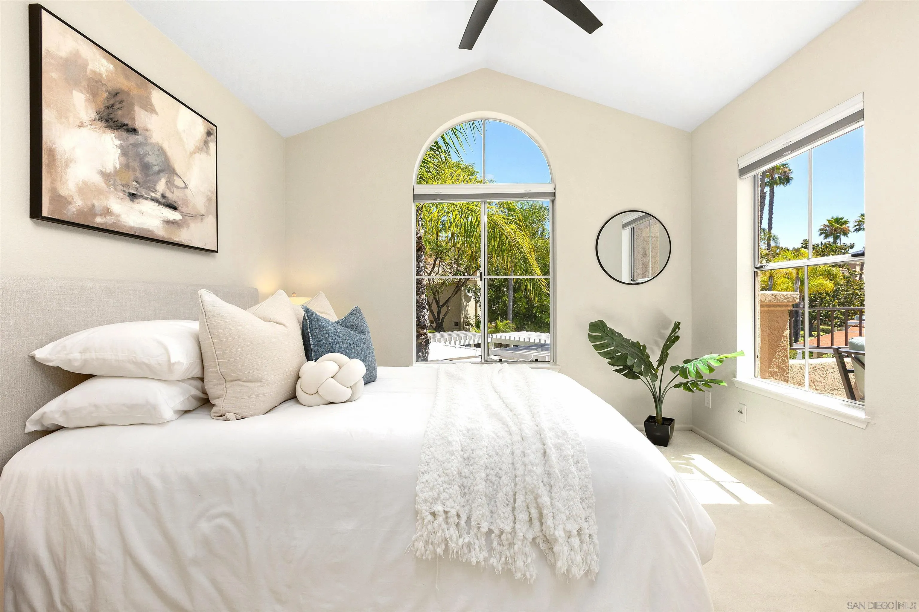 https://cdn.realtyfeed.com/cdn/127/260016989/cf02e206d0897b58b03557ea98563e73.webp