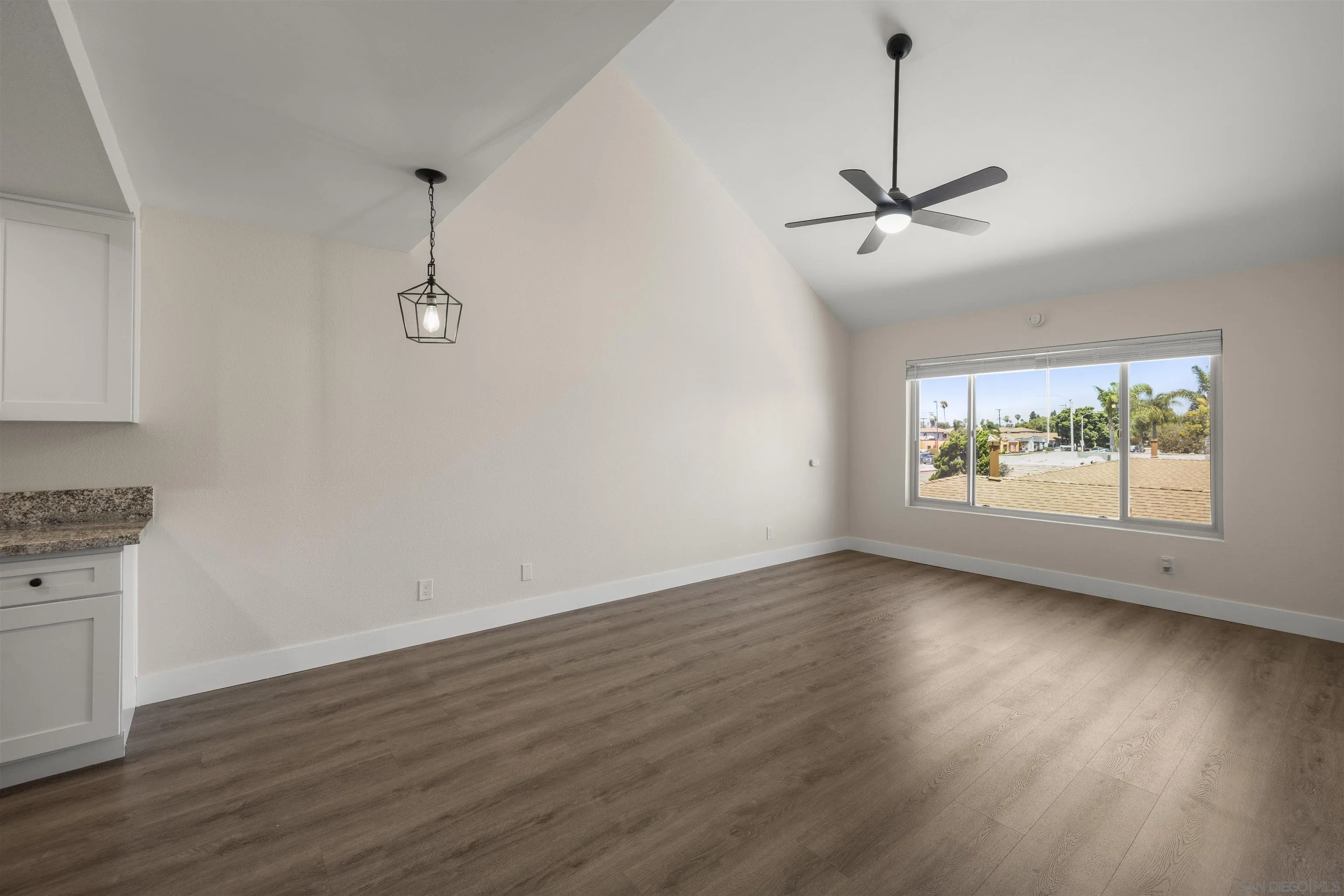 https://cdn.realtyfeed.com/cdn/127/260016991/1762be515857a529794e31036c64521c.webp