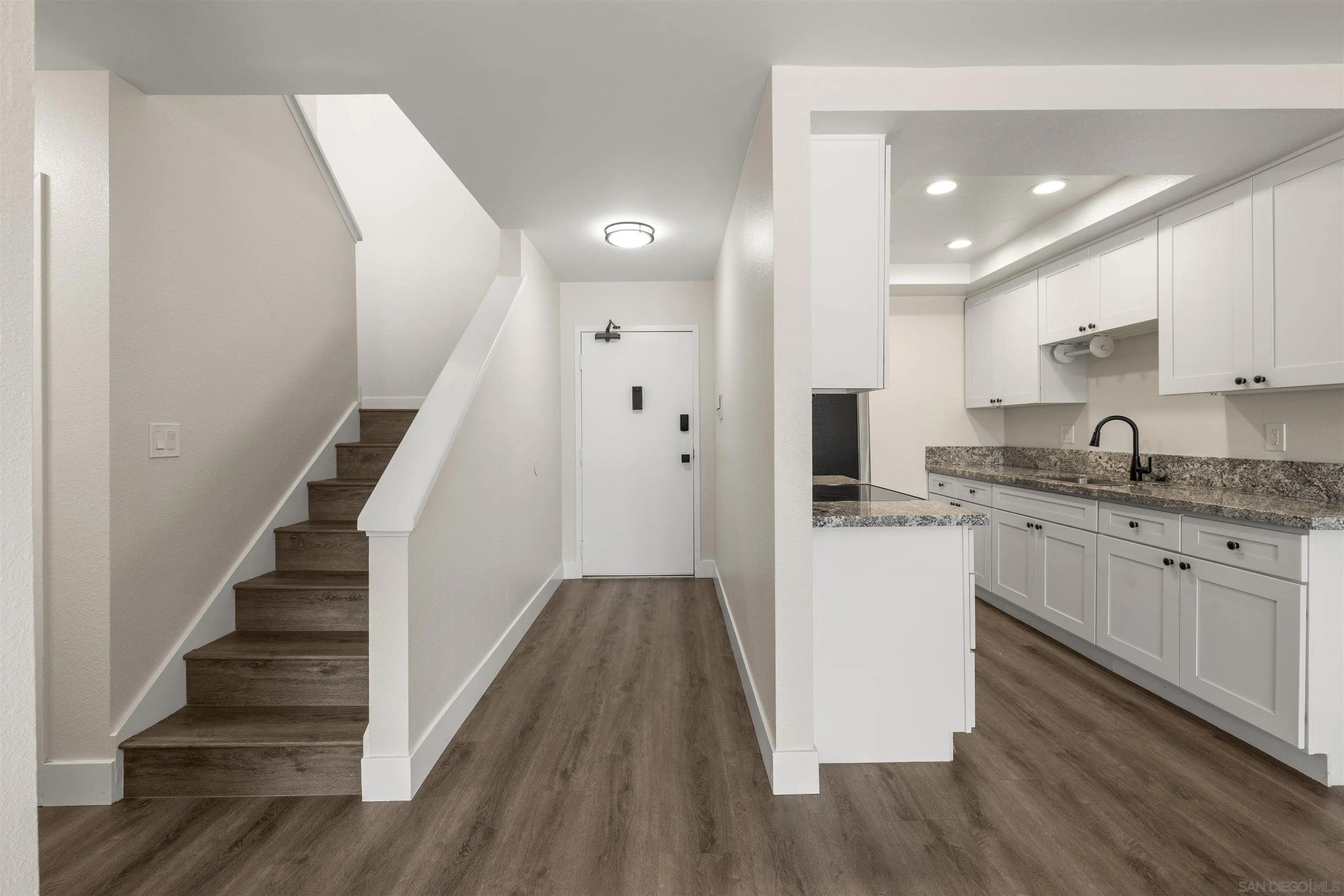 https://cdn.realtyfeed.com/cdn/127/260016991/eb6553da3fa3baf1ef91d80003c654ab.webp