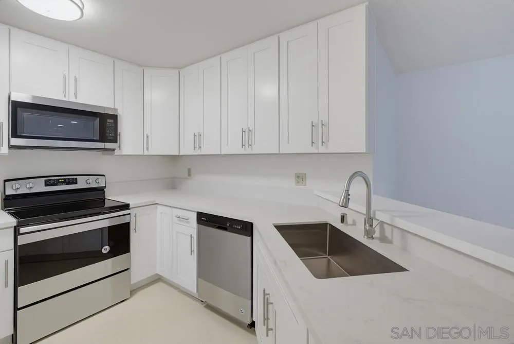 Photo #10: 260016992 Listing: Photo #10