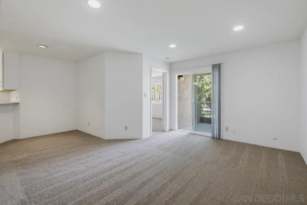 Photo #6: 260016992 Listing: Photo #6