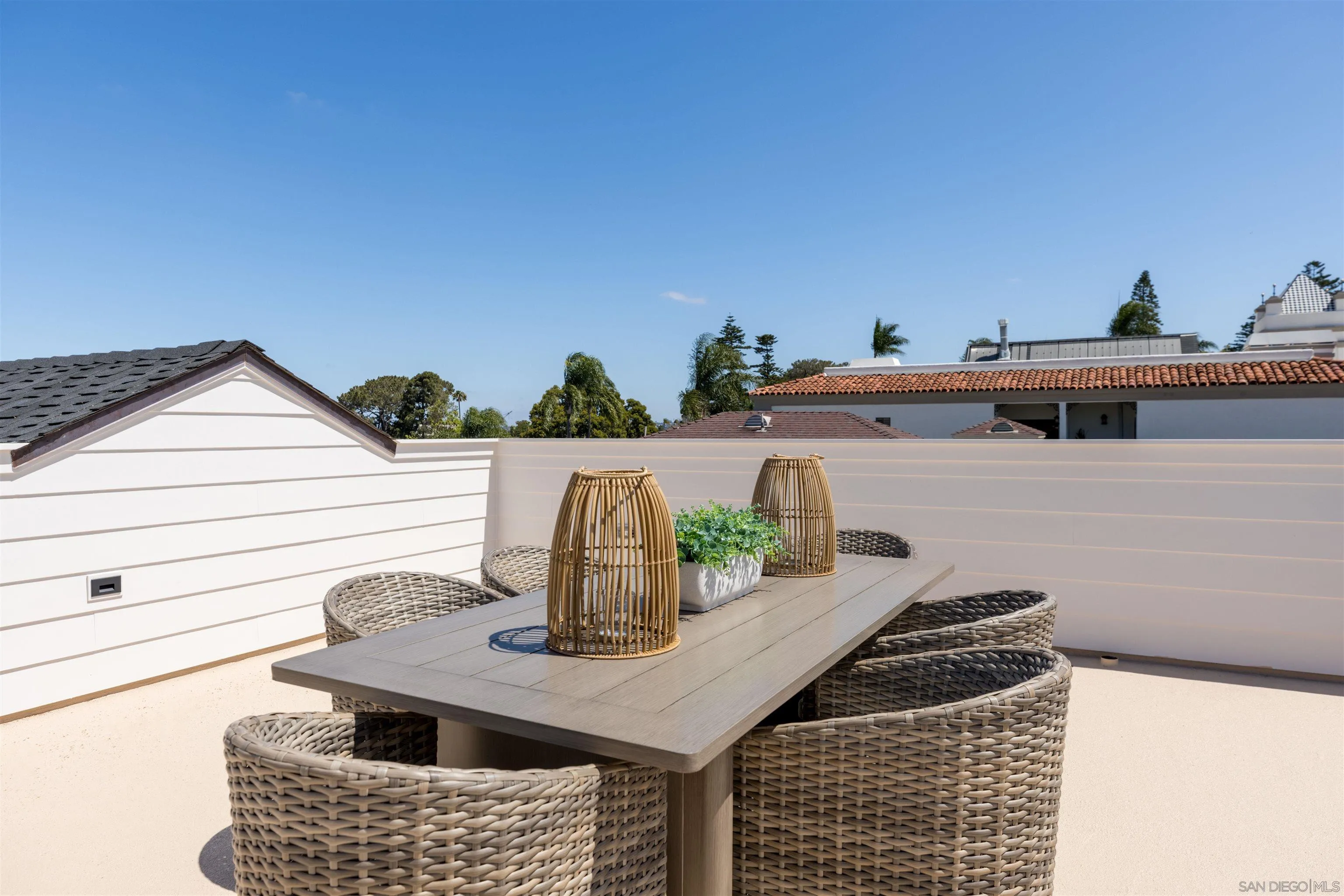 747 Orange Ave 301
