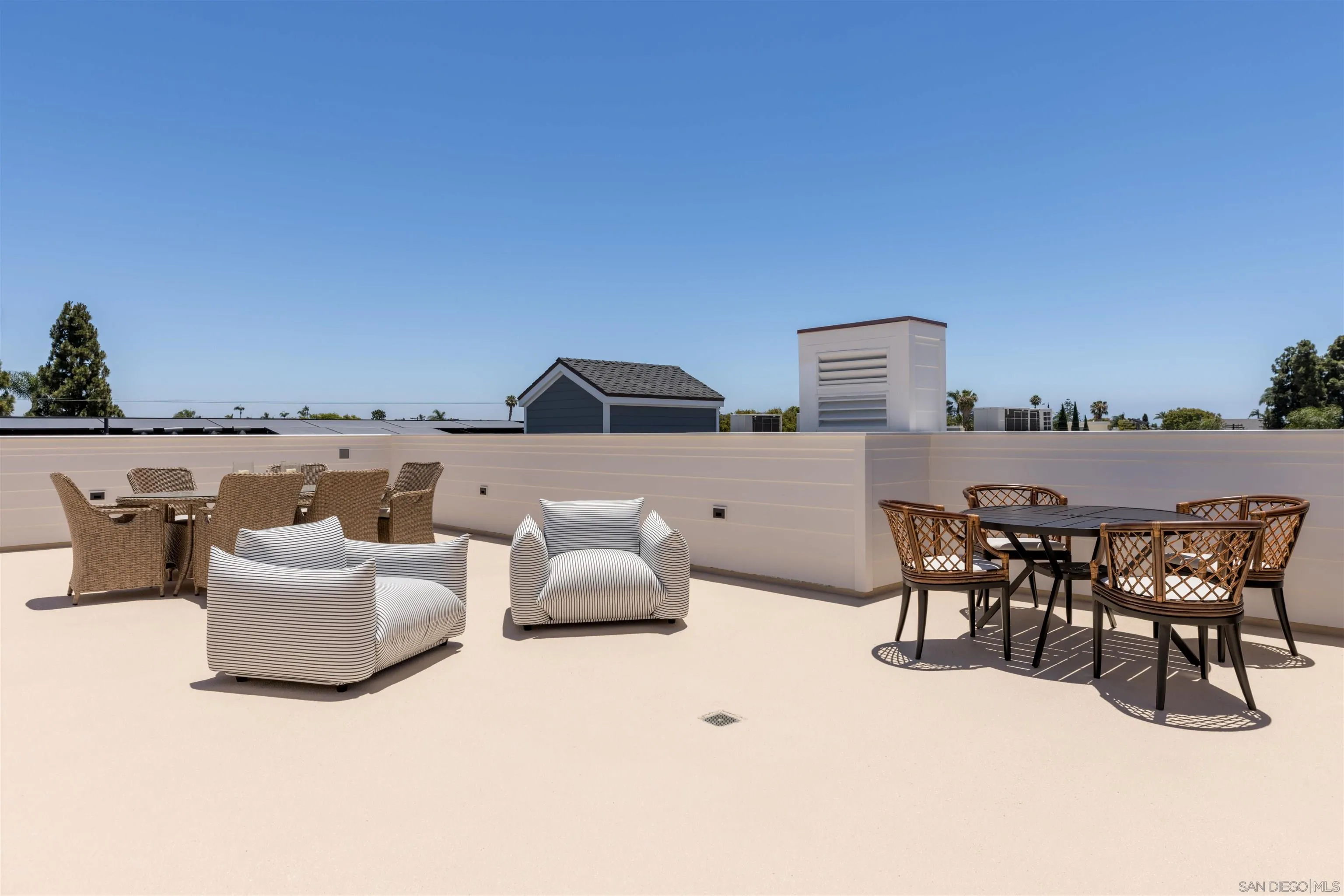 747 Orange Ave 302