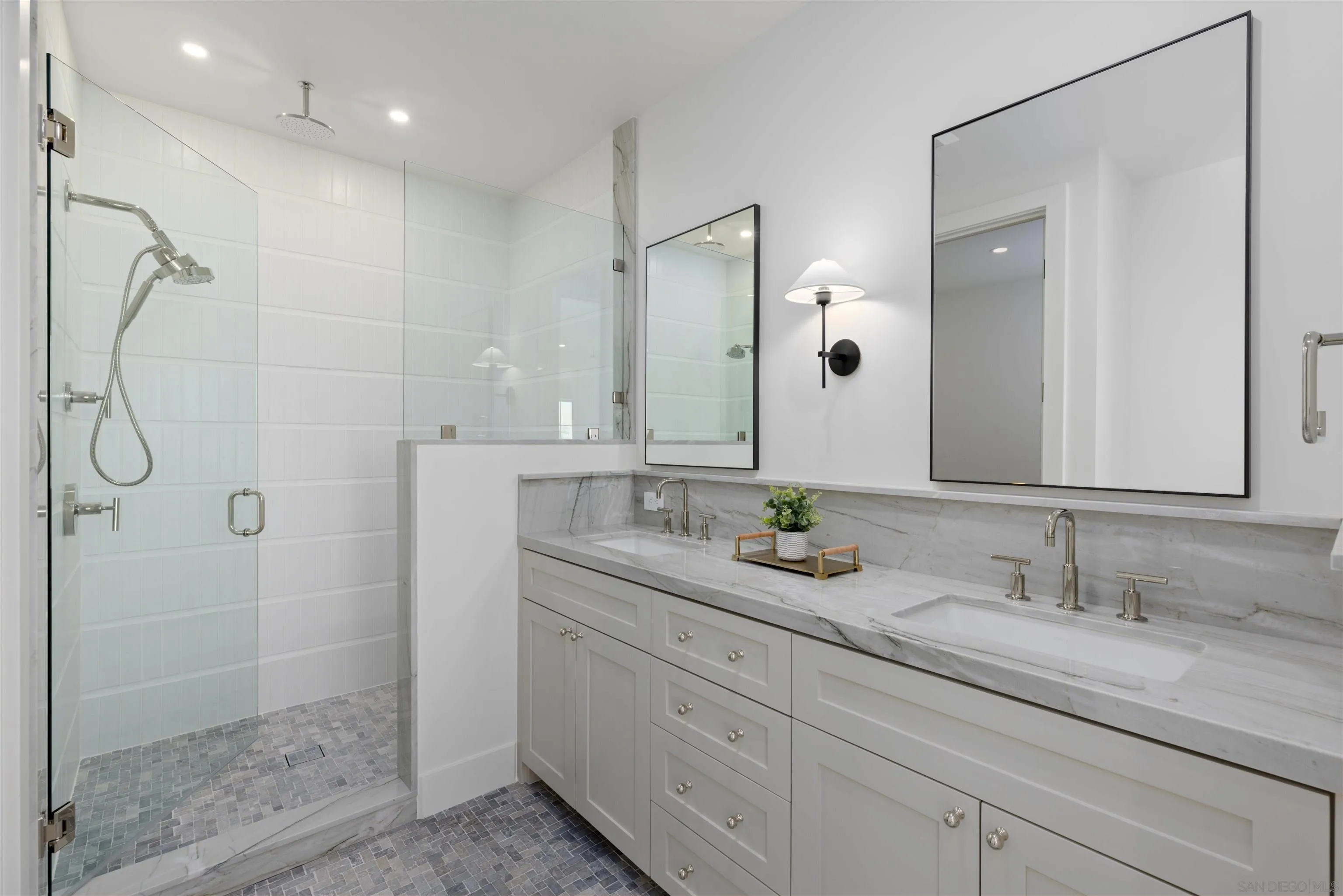 Photo #13: 260016998 Listing: Photo #13