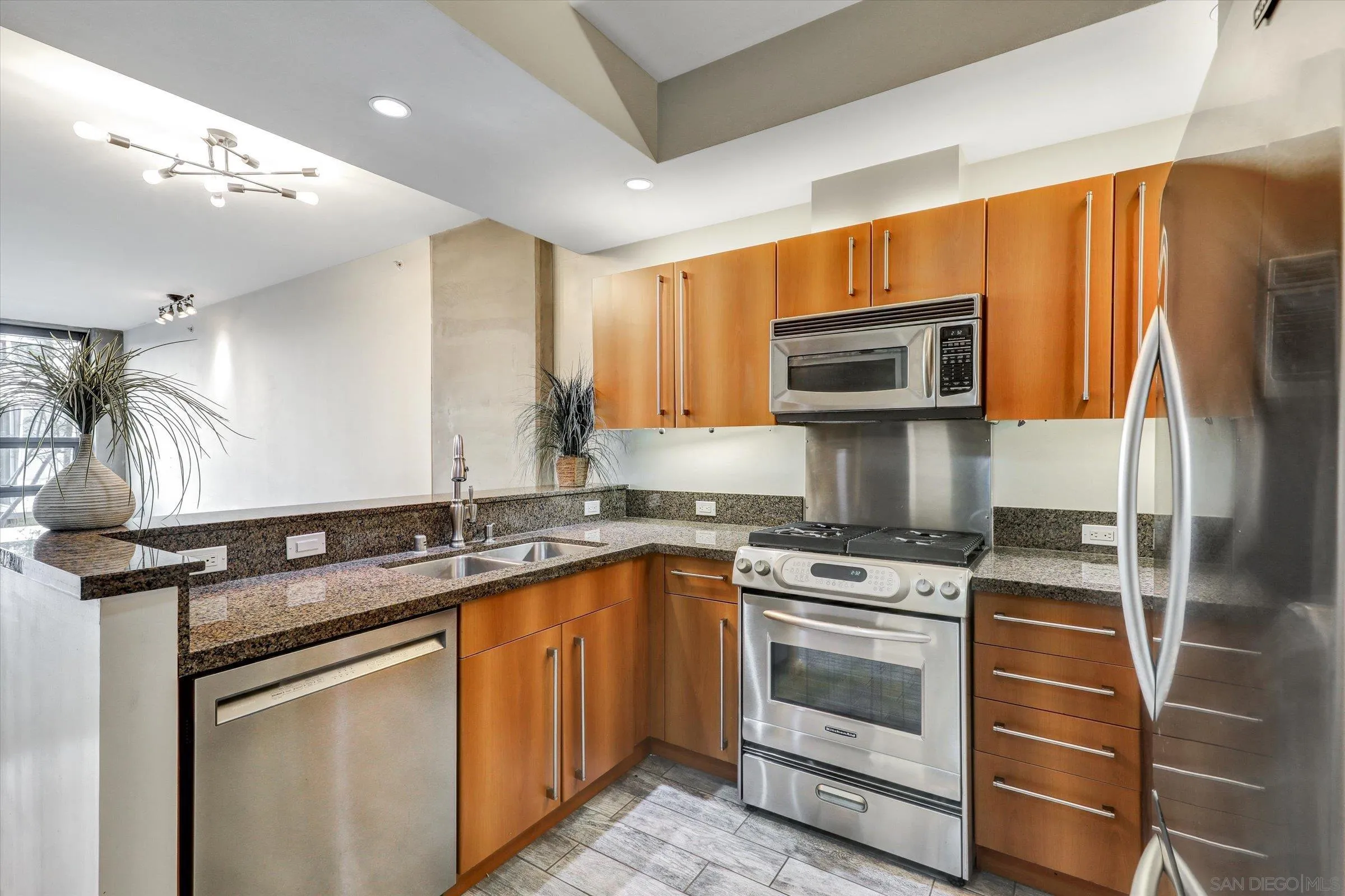 Photo #4: 260017001 Listing: Photo #4
