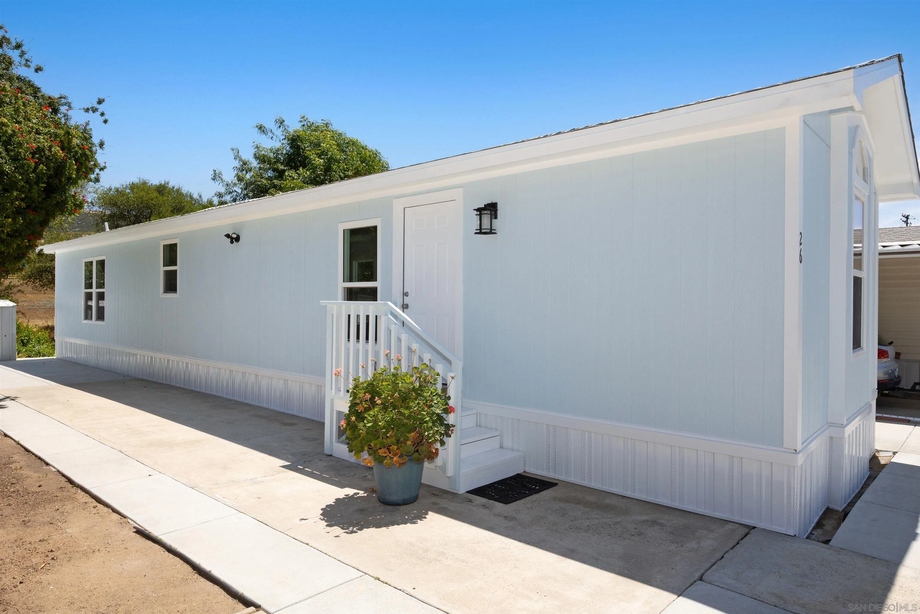 https://cdn.realtyfeed.com/cdn/127/260017004/cd86a1395268c91aee17327999e62bb8.webp
