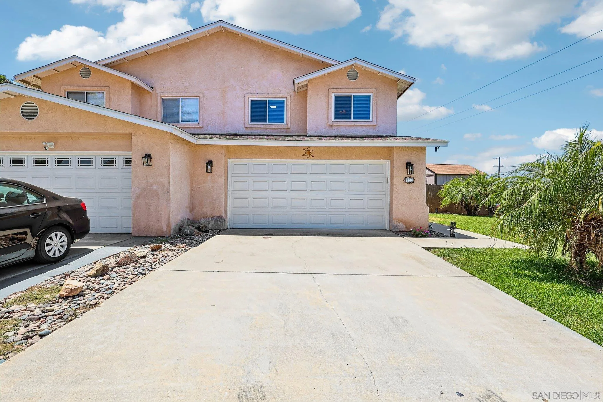 Photo #2: 260017007 Listing: Photo #2