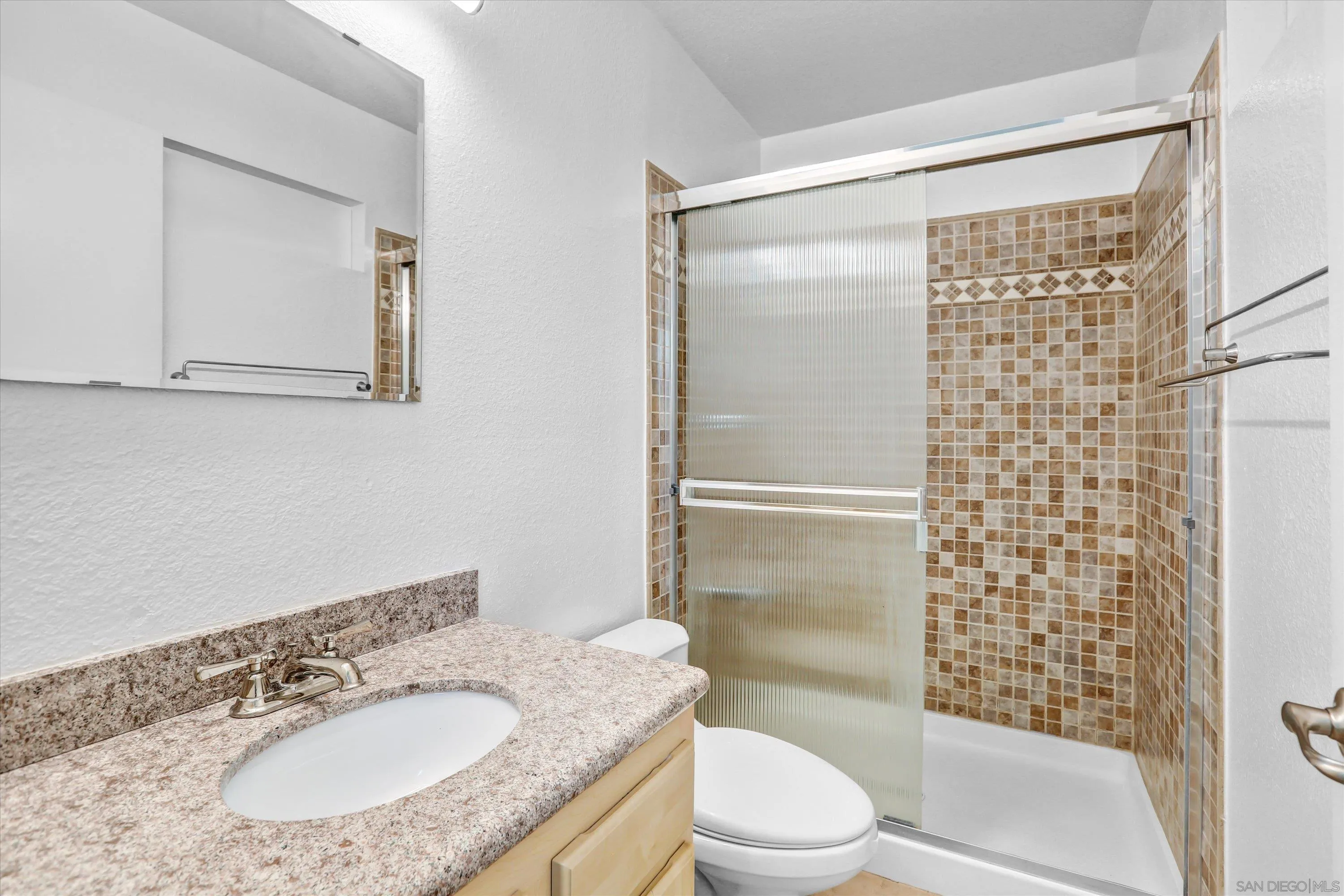 https://cdn.realtyfeed.com/cdn/127/260017012/8b23eefb74b56d1112b14c1a5a3cf495.webp
