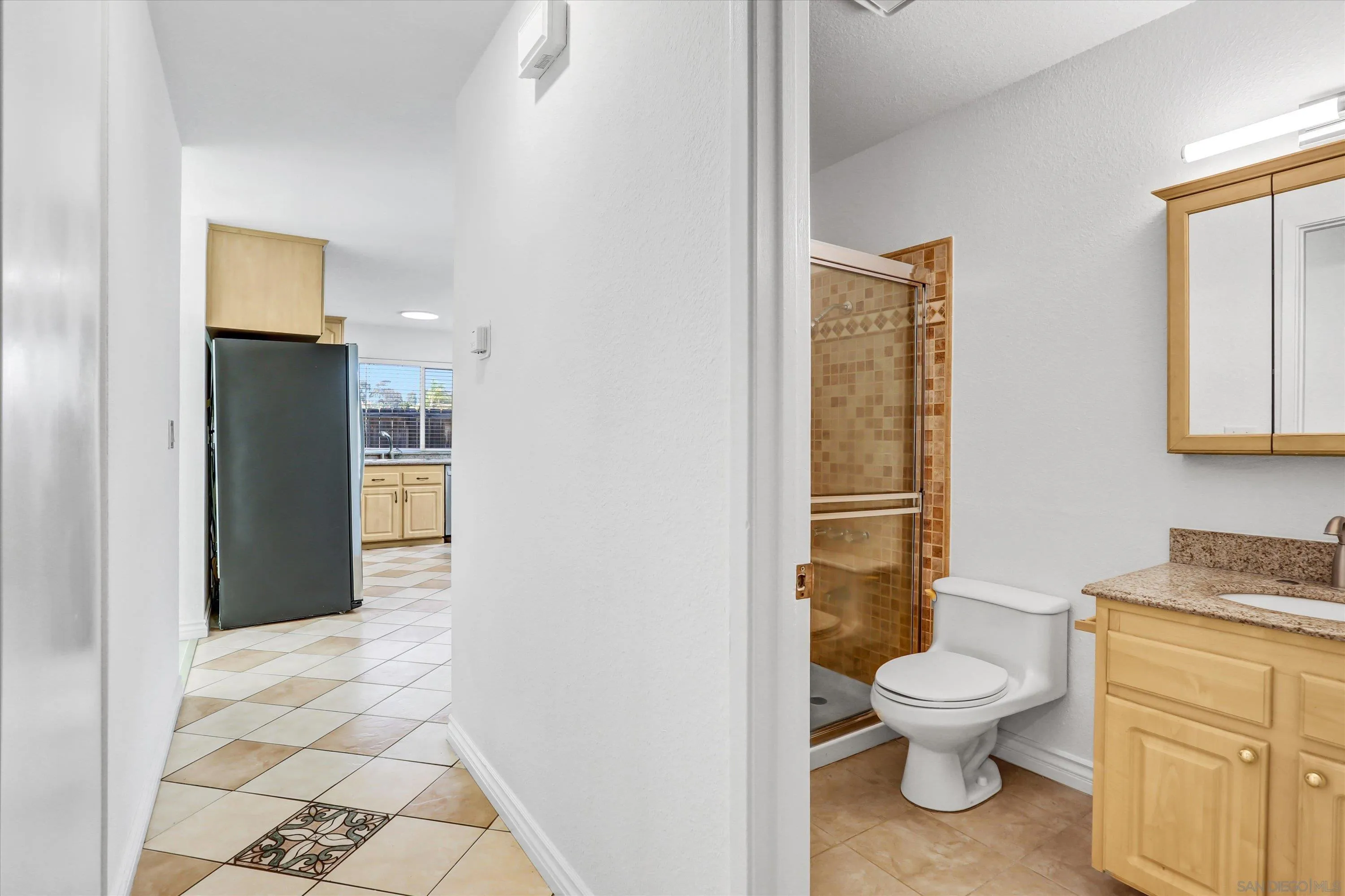 https://cdn.realtyfeed.com/cdn/127/260017012/e3b2c61372a2f4f7b1c179f1ded5ad03.webp