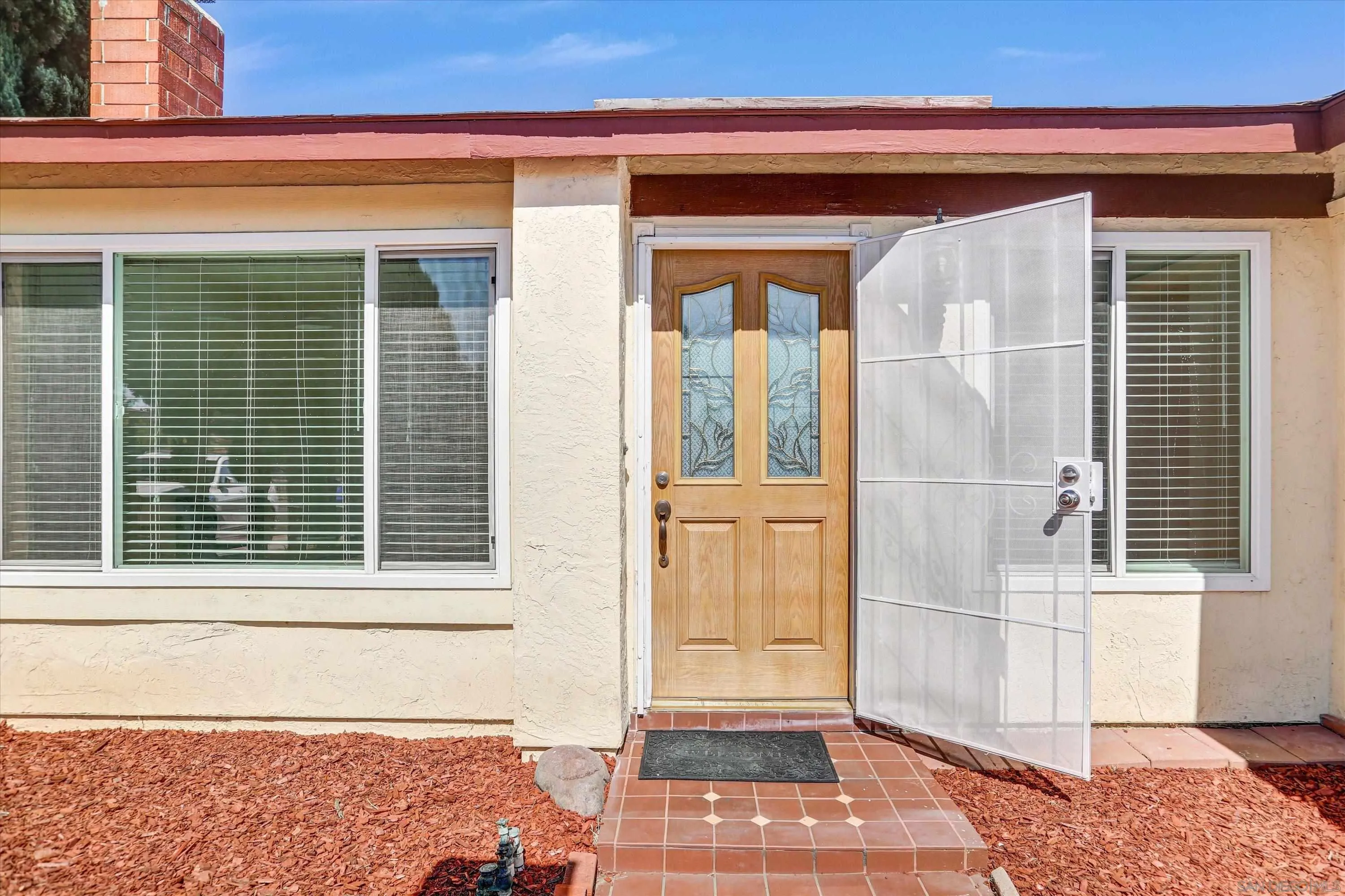 https://cdn.realtyfeed.com/cdn/127/260017012/e6c1d98c37be1ba57b3ffe7c16806afc.webp